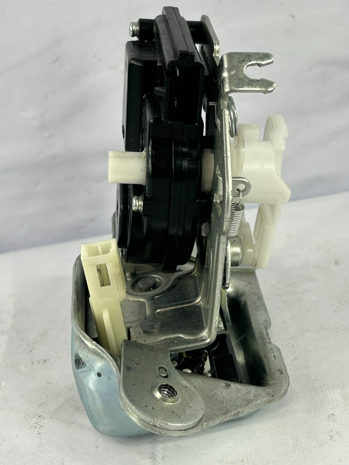 2007-2017 Jeep Patriot Trunk Liftgate Latch Lock Actuator Assembly OEM 4589131AG
