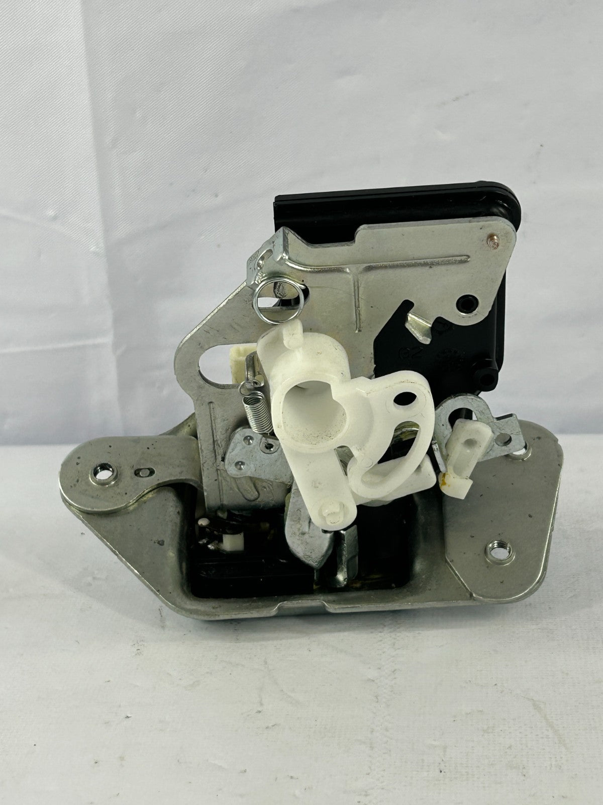 2007-2017 Jeep Patriot Trunk Liftgate Latch Lock Actuator Assembly OEM 4589131AG