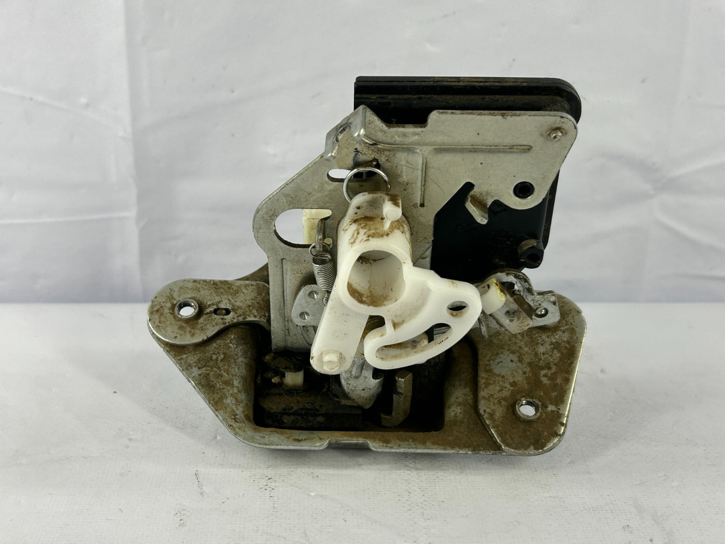 2008-2012 Jeep Liberty Trunk Liftgate Latch Lock Actuator Assembly OEM 4589131AG