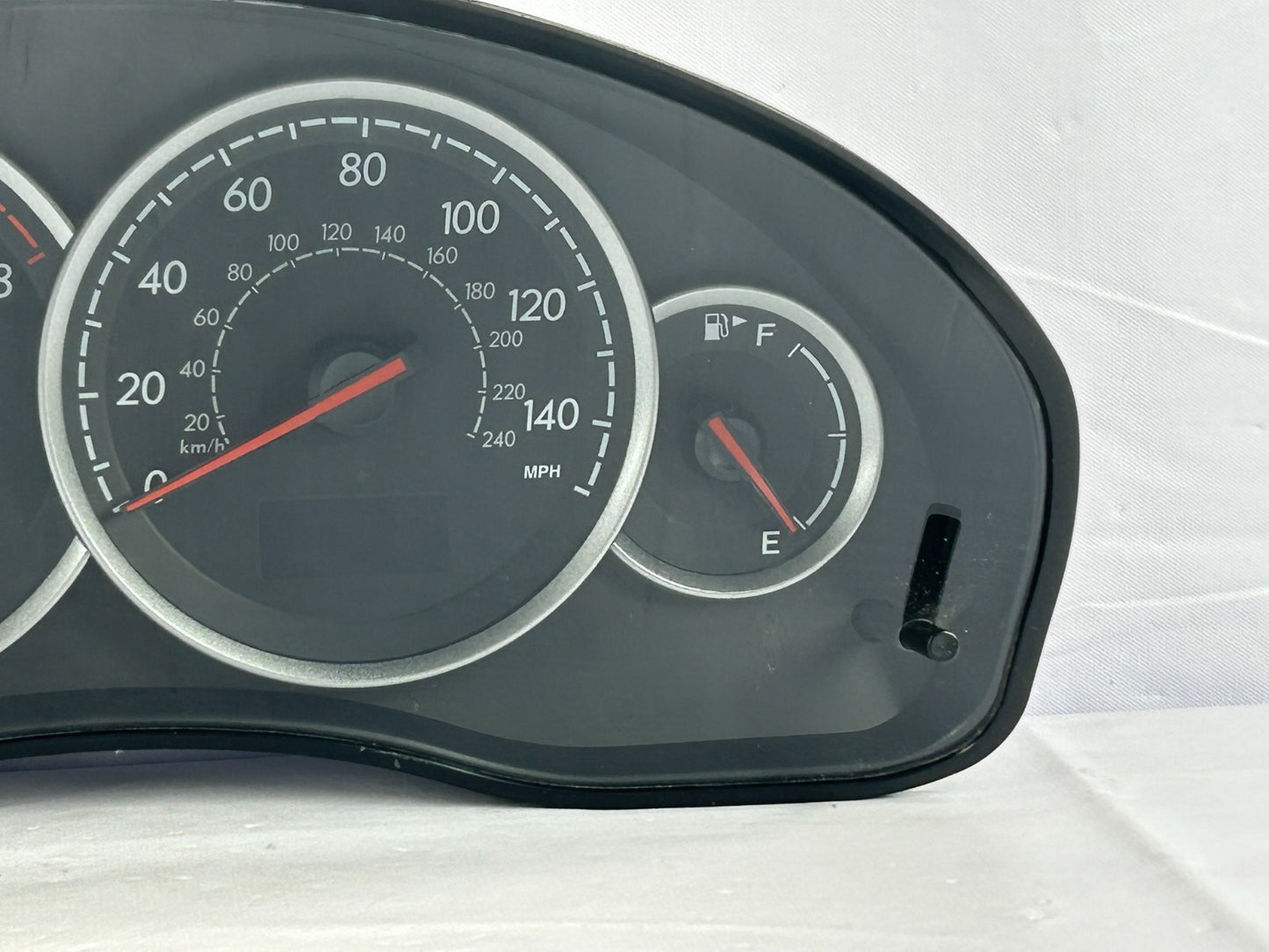 2007 Subaru Outback Speedometer Instrument Cluster OEM 85014AG40A