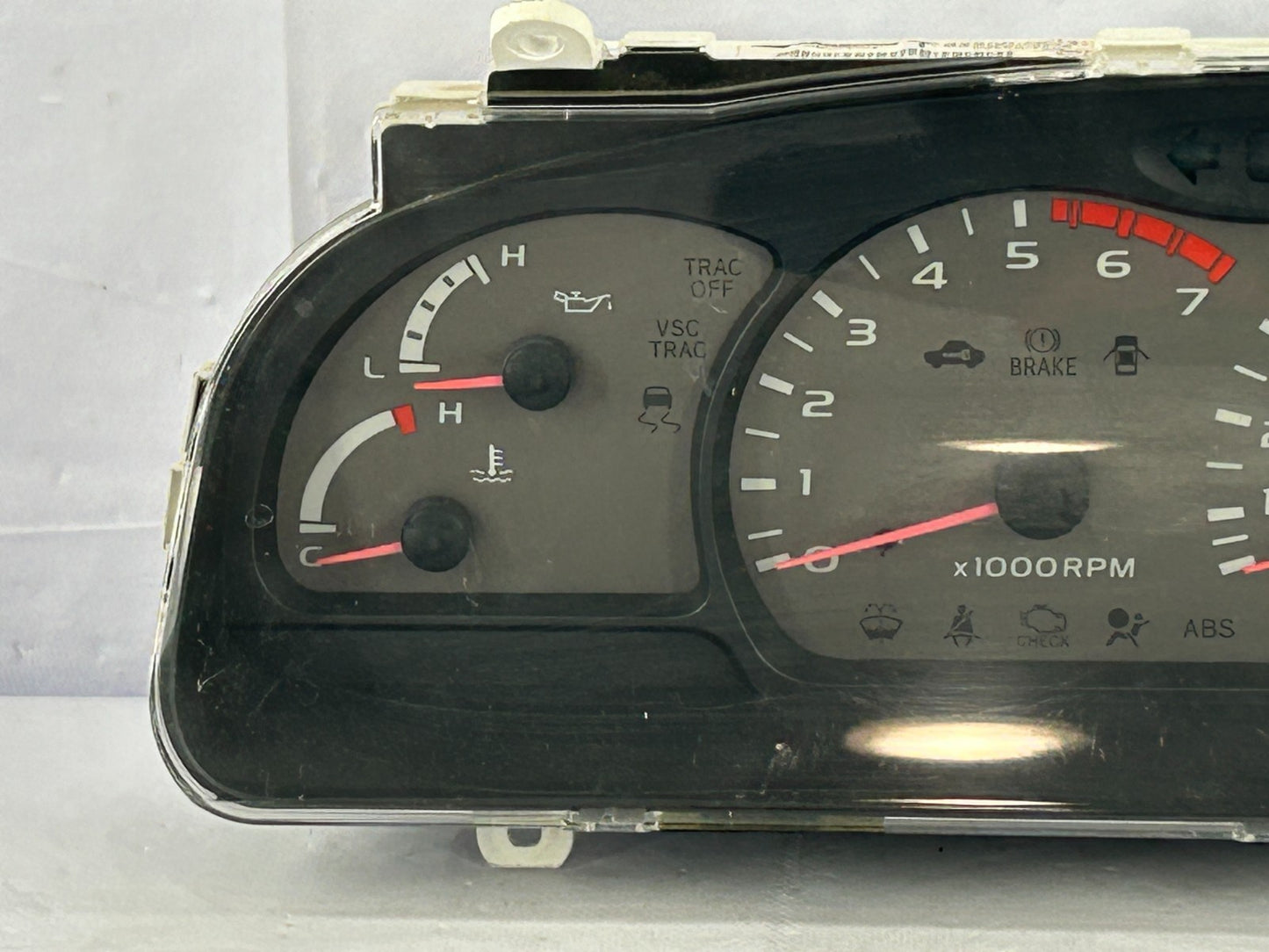 01-04 Toyota Sequoia SR5 Speedometer Instrument Gauge Cluster OEM 83800-0C131