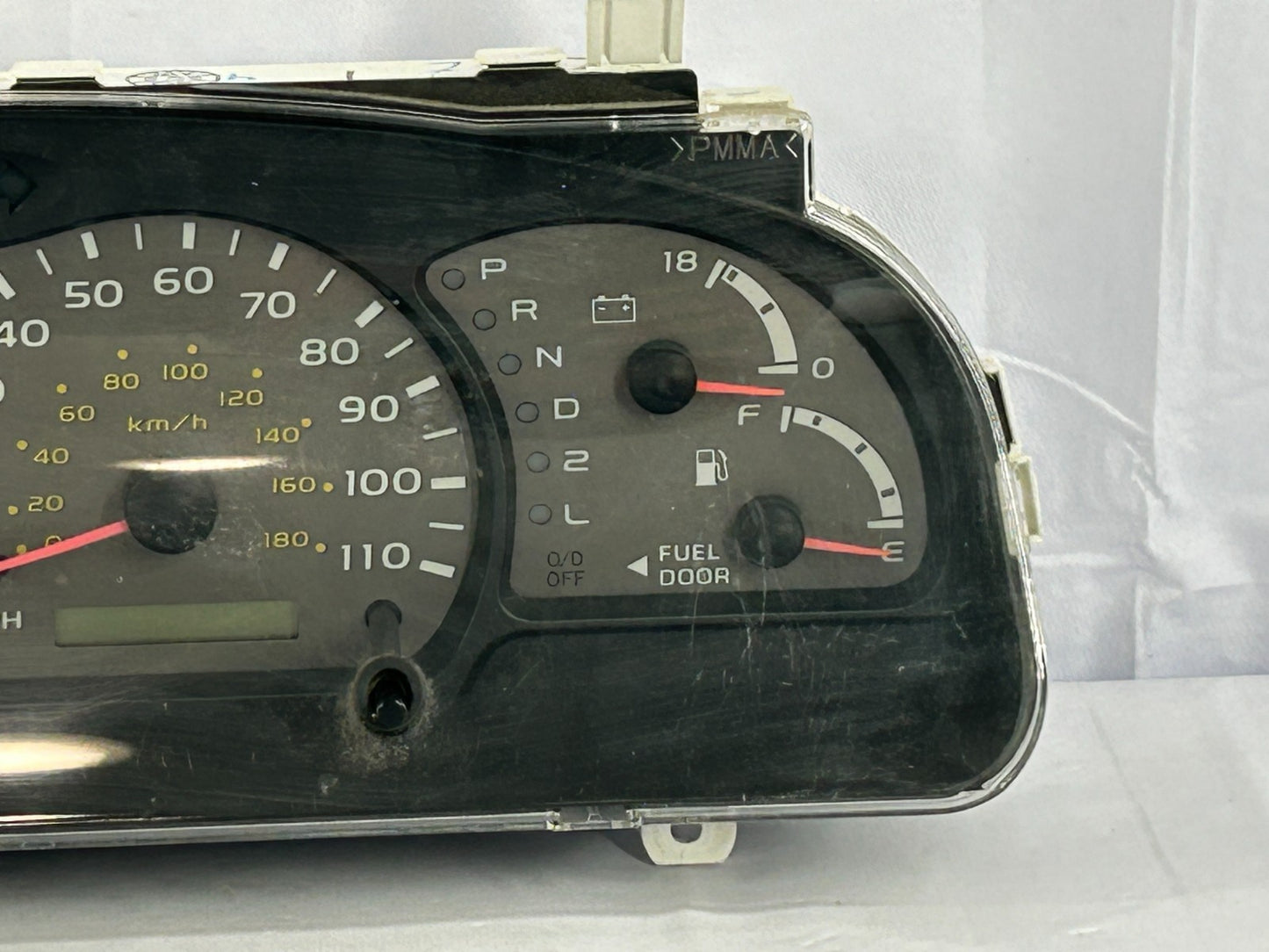 01-04 Toyota Sequoia SR5 Speedometer Instrument Gauge Cluster OEM 83800-0C131