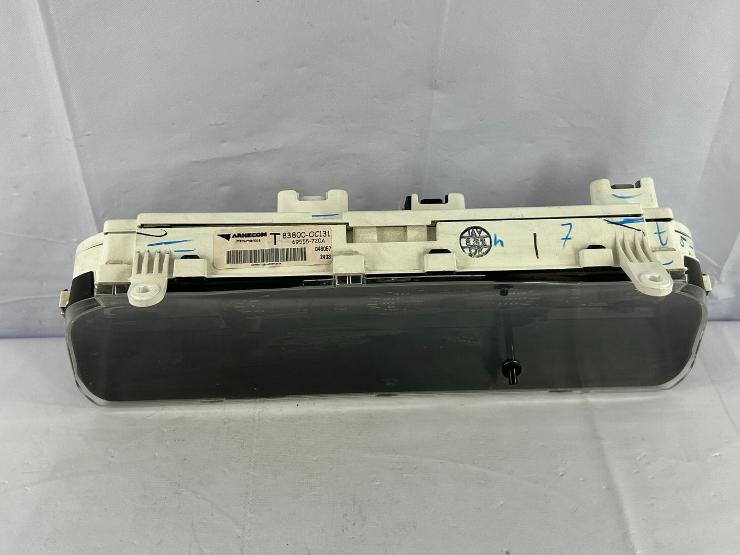 01-04 Toyota Sequoia SR5 Speedometer Instrument Gauge Cluster OEM 83800-0C131