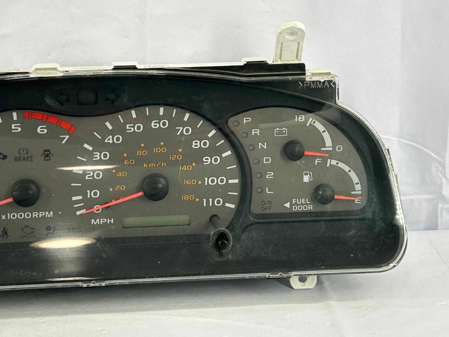 01-07 Toyota Sequoia Speedometer Instrument Cluster OEM 83800-0C110