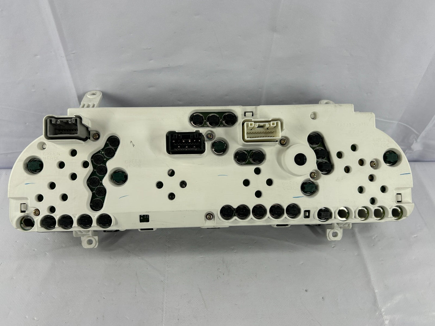 01-07 Toyota Sequoia Speedometer Instrument Cluster OEM 83800-0C110
