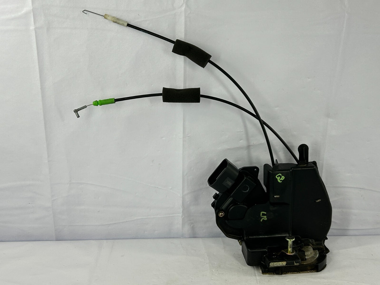 2001-2007 Toyota Highlander Rear Left Door Lock Latch Actuator OEM 69060-48030