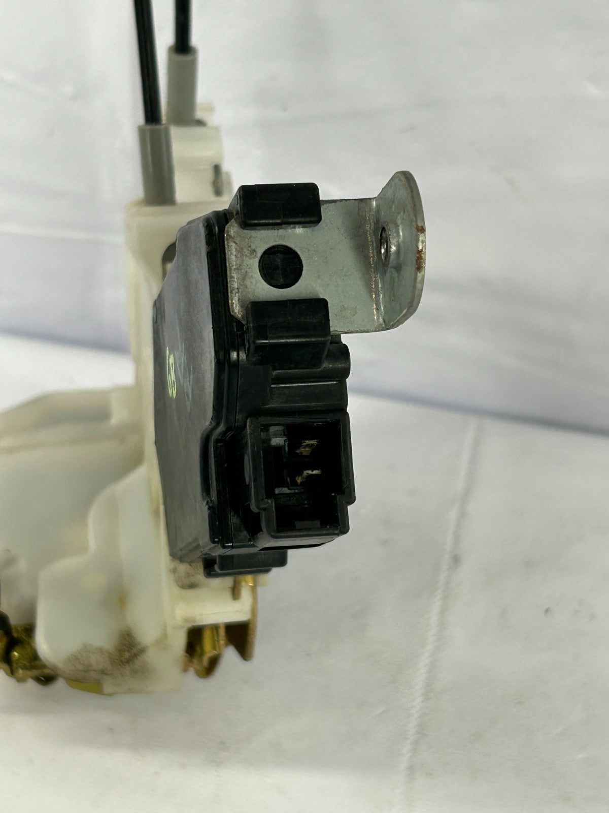 2003-2008 Subaru Forester Rear Right Door Lock Latch Actuator OEM  61100AE001