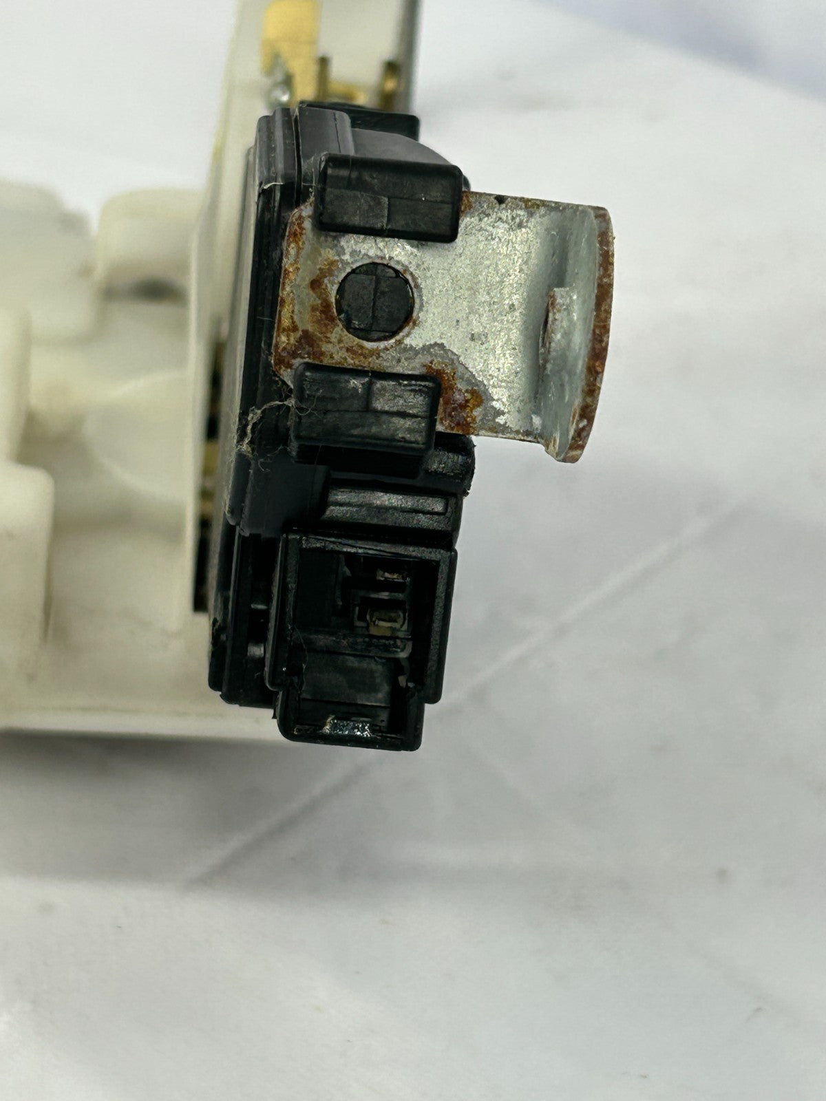 2006-2014 Subaru Tribeca Front Right Door Lock Latch Actuator OEM 61031XA00A