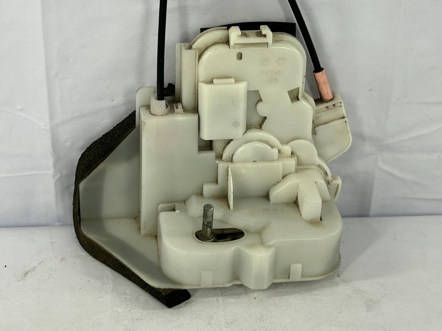 2010-2014 Subaru Legacy Rear Right Door Lock Latch Actuator OEM 61035AJ00A