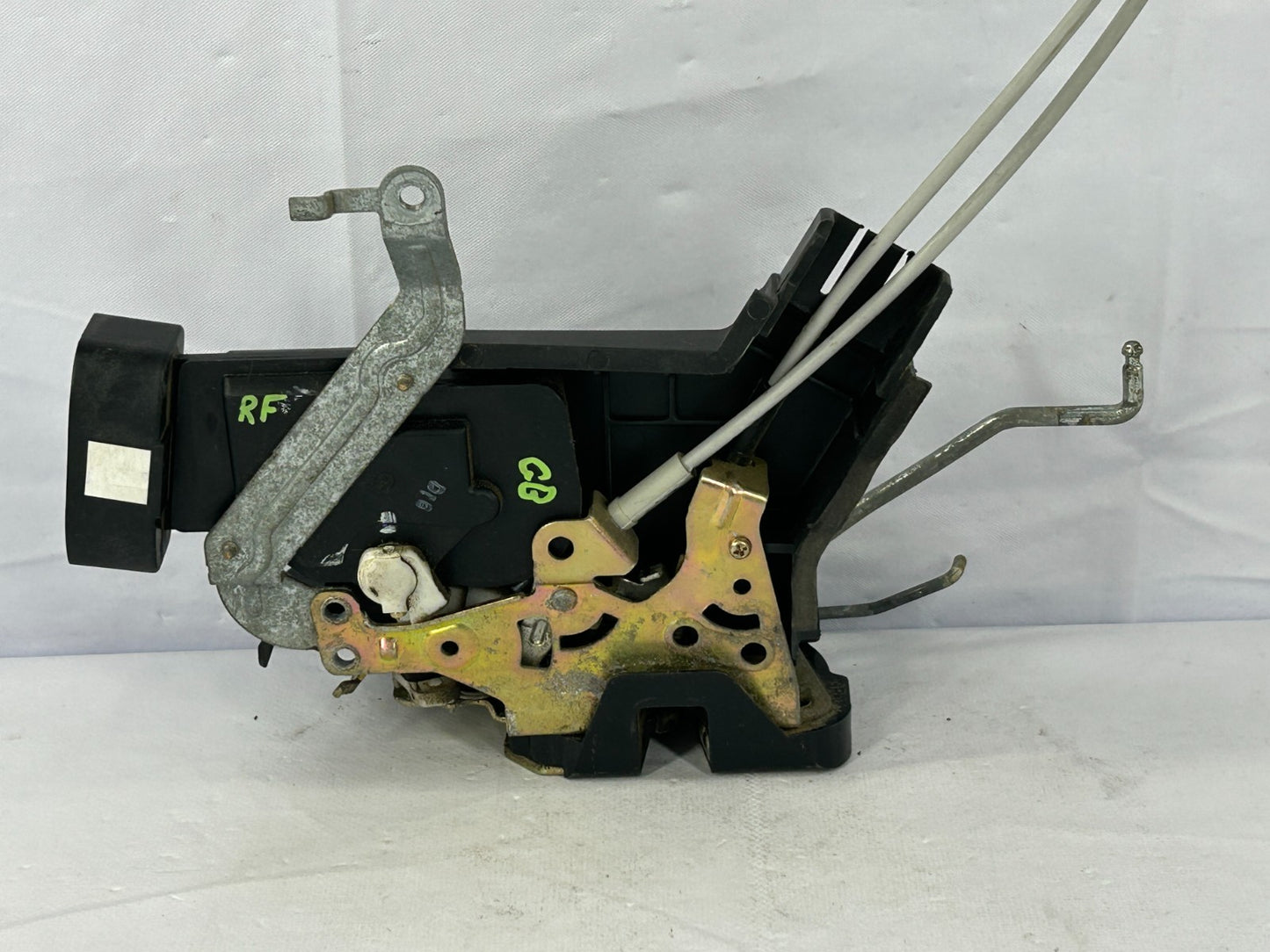 2001-2007 Toyota Sequoia Front Right Door Lock Latch Actuator OEM 69030-0C021