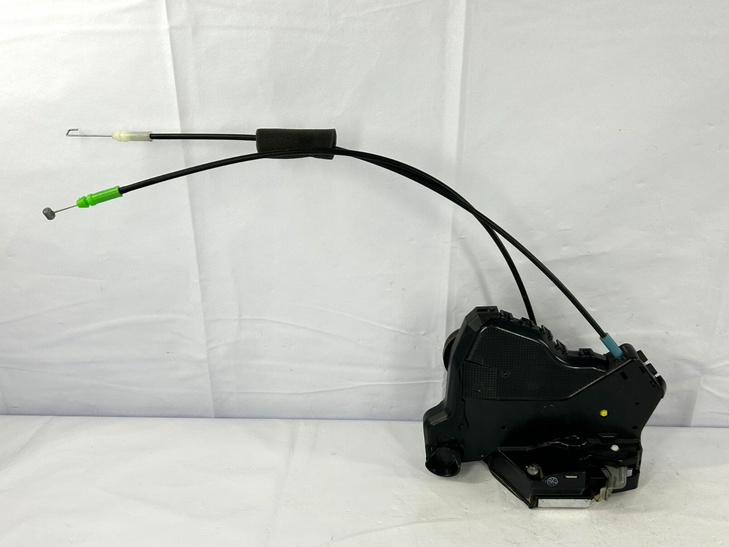 2007 Suzuki Grand Vitara Front Right Passenger Side Door Lock Latch Actuator OEM