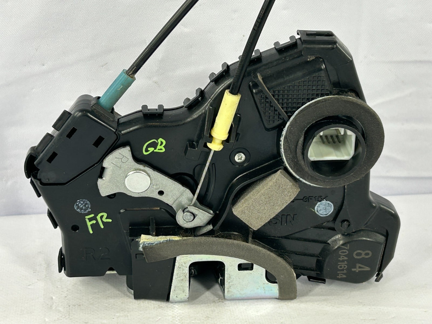 2007 Suzuki Grand Vitara Front Right Passenger Side Door Lock Latch Actuator OEM