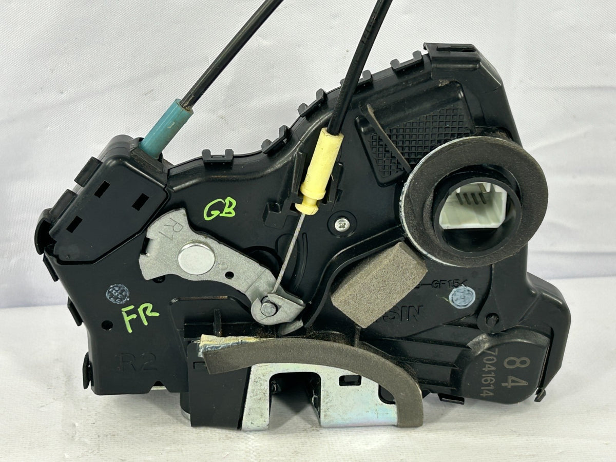 2007 Suzuki Grand Vitara Front Right Door Lock Latch Actuator OEM 8225065J35