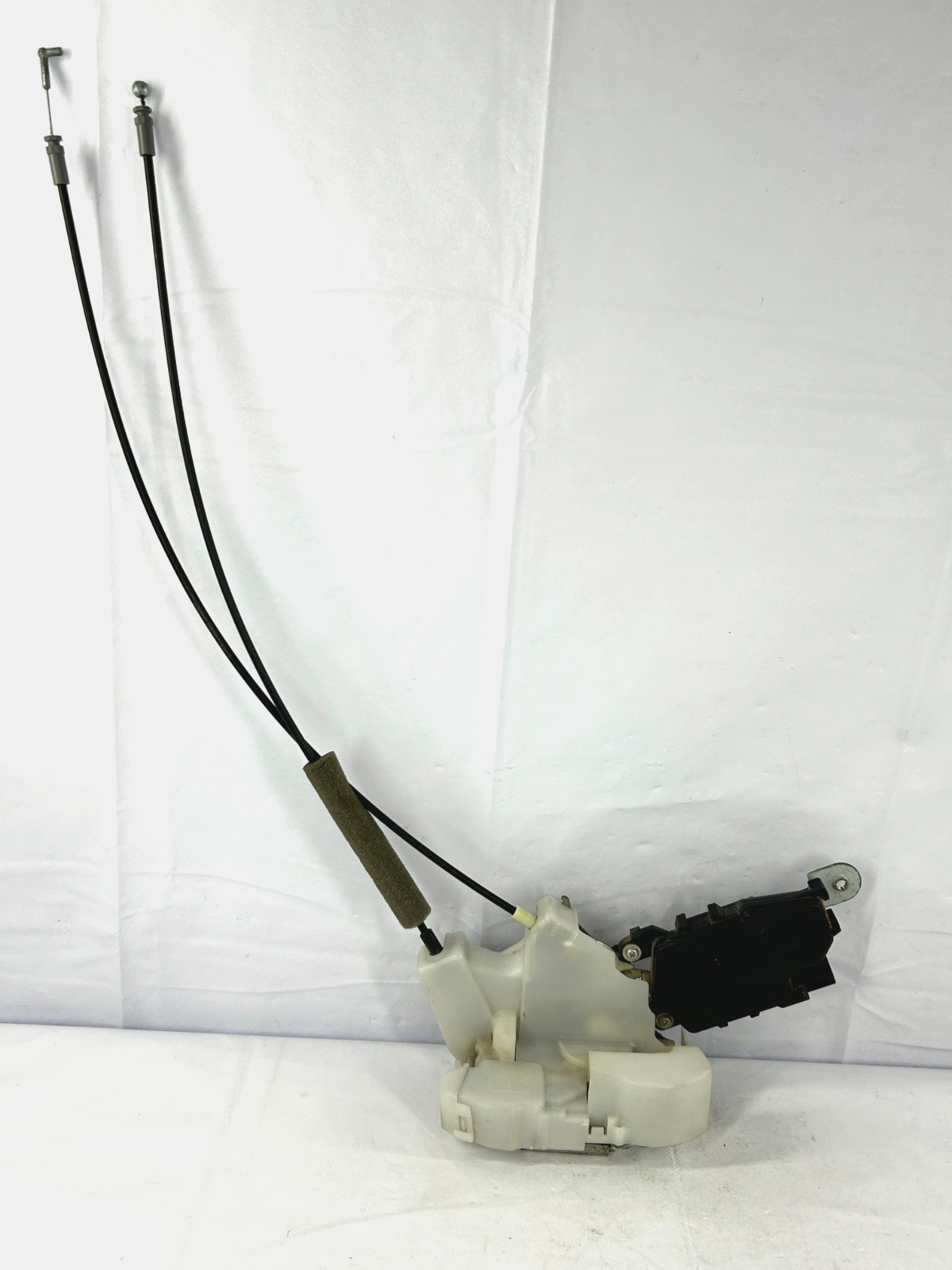 2006-2014 Subaru Tribeca Front Right Door Lock Latch Actuator OEM 61031XA00A