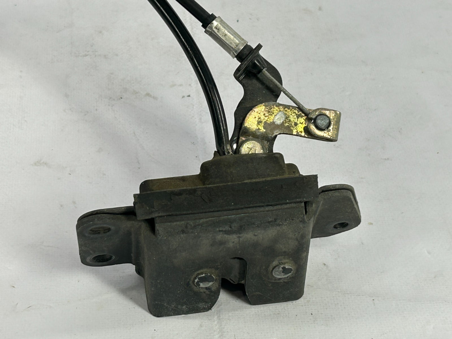 1996-2002 Toyota 4Runner Rear Liftgate Trunk Lid Power Actuator OEM 69350-35020