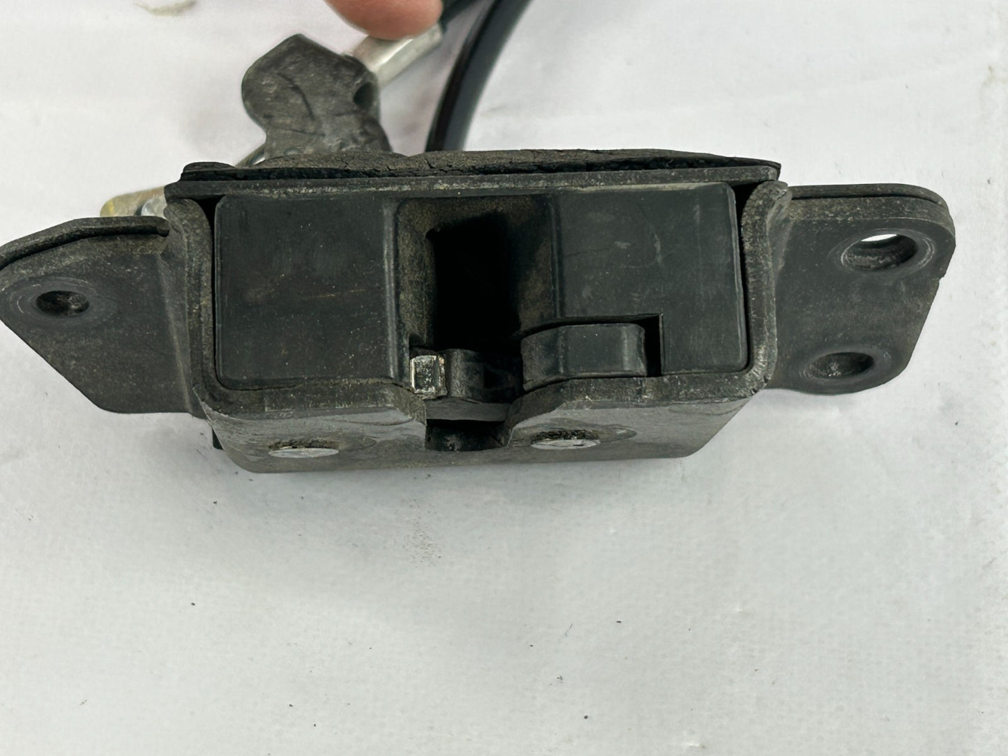 1996-2002 Toyota 4Runner Rear Liftgate Trunk Lid Power Actuator OEM 69350-35020