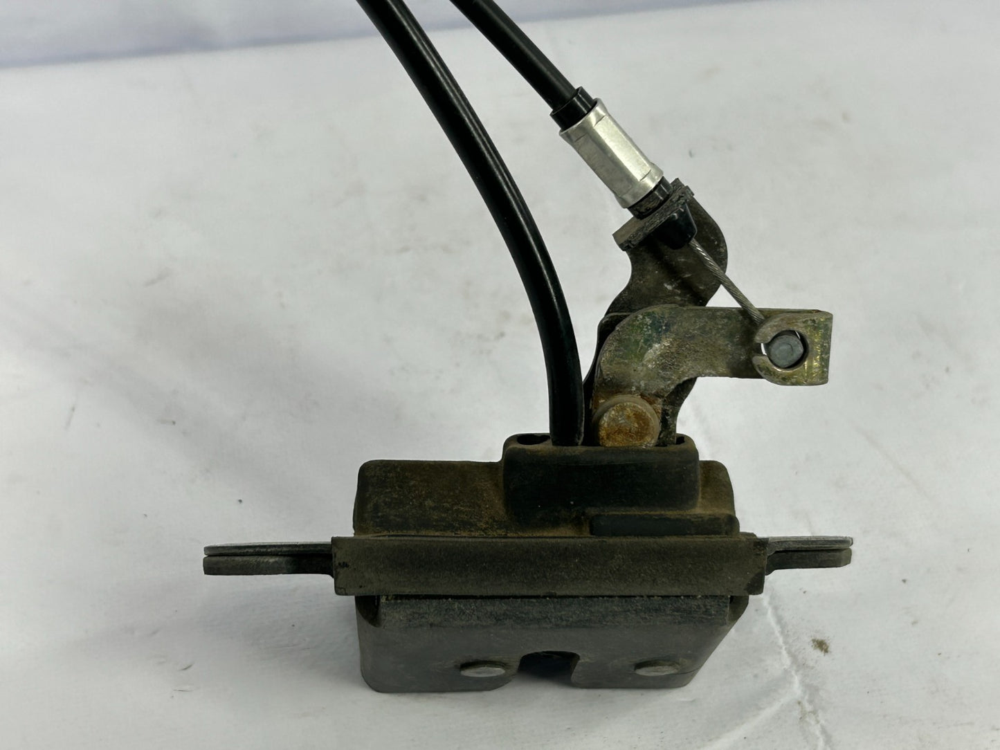 1996-1999 Toyota 4Runner Rear Hatch Liftgate Latch Lock Actuator OEM 69350-35010