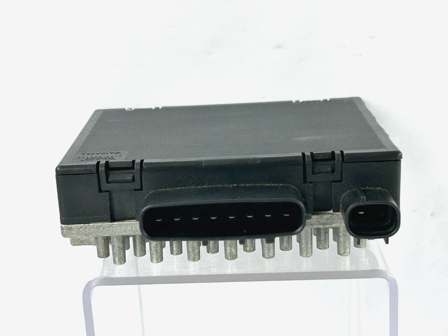 2000 Lexus RX300 Towing Converter Module Unit With Bracket OEM 08921-04821