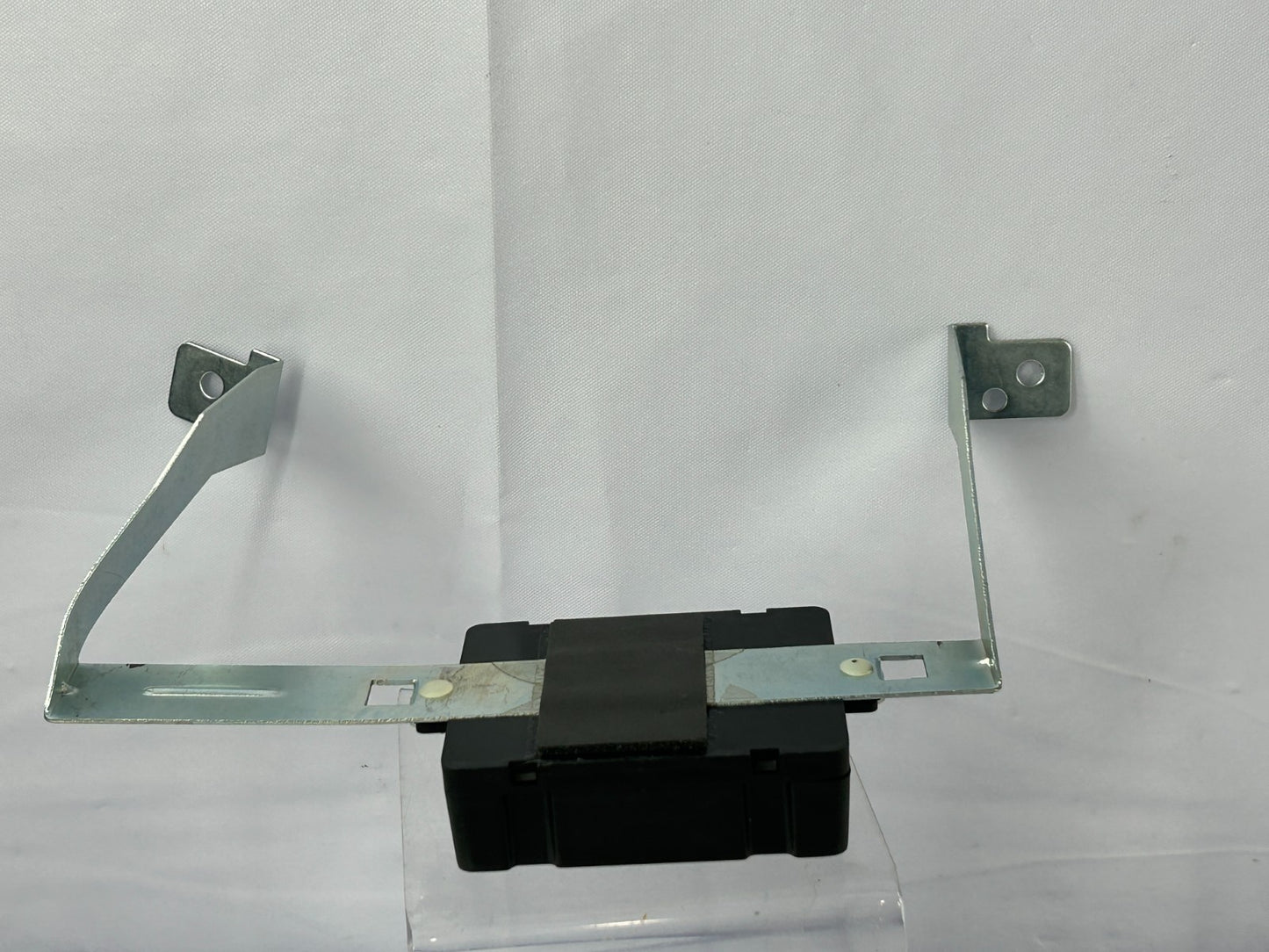 2008-2009 Subaru Impreza iPod Interface Kit Module & Bracket OEM H621SFG501
