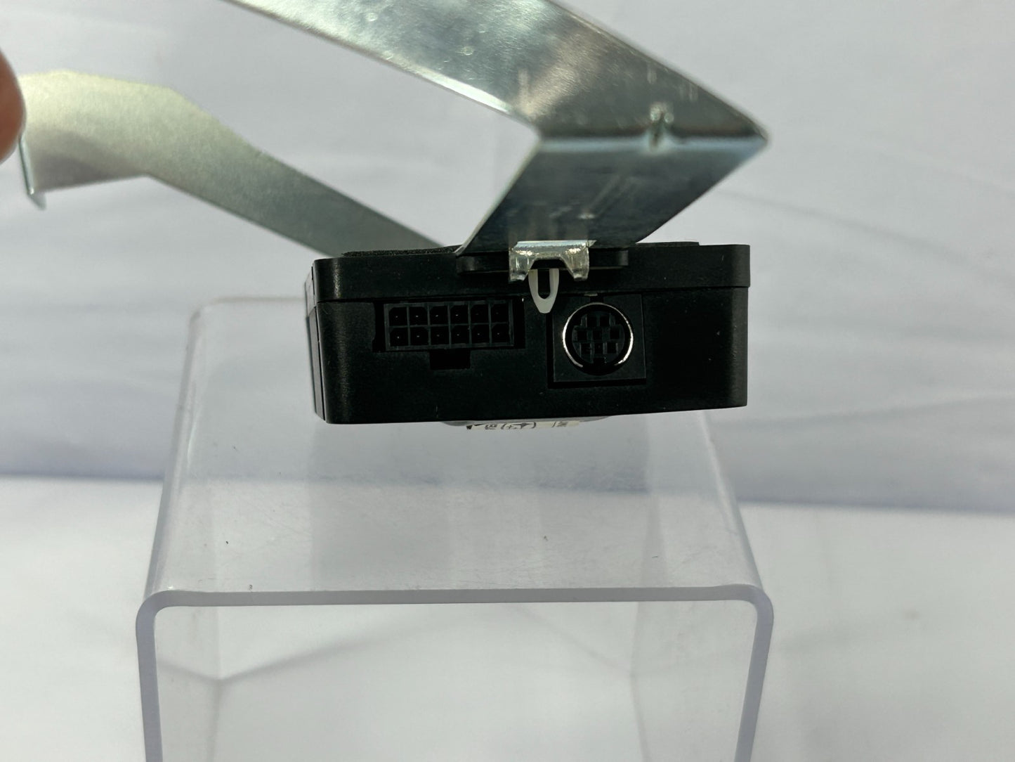 2008-2009 Subaru Impreza iPod Interface Kit Module & Bracket OEM H621SFG501