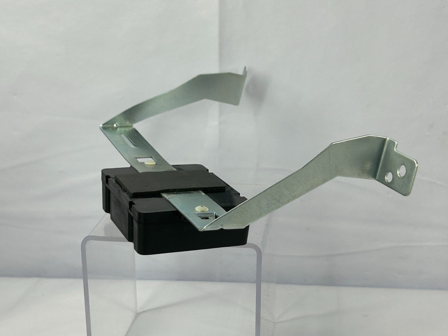 2008-2009 Subaru Impreza iPod Interface Kit Module & Bracket OEM H621SFG501