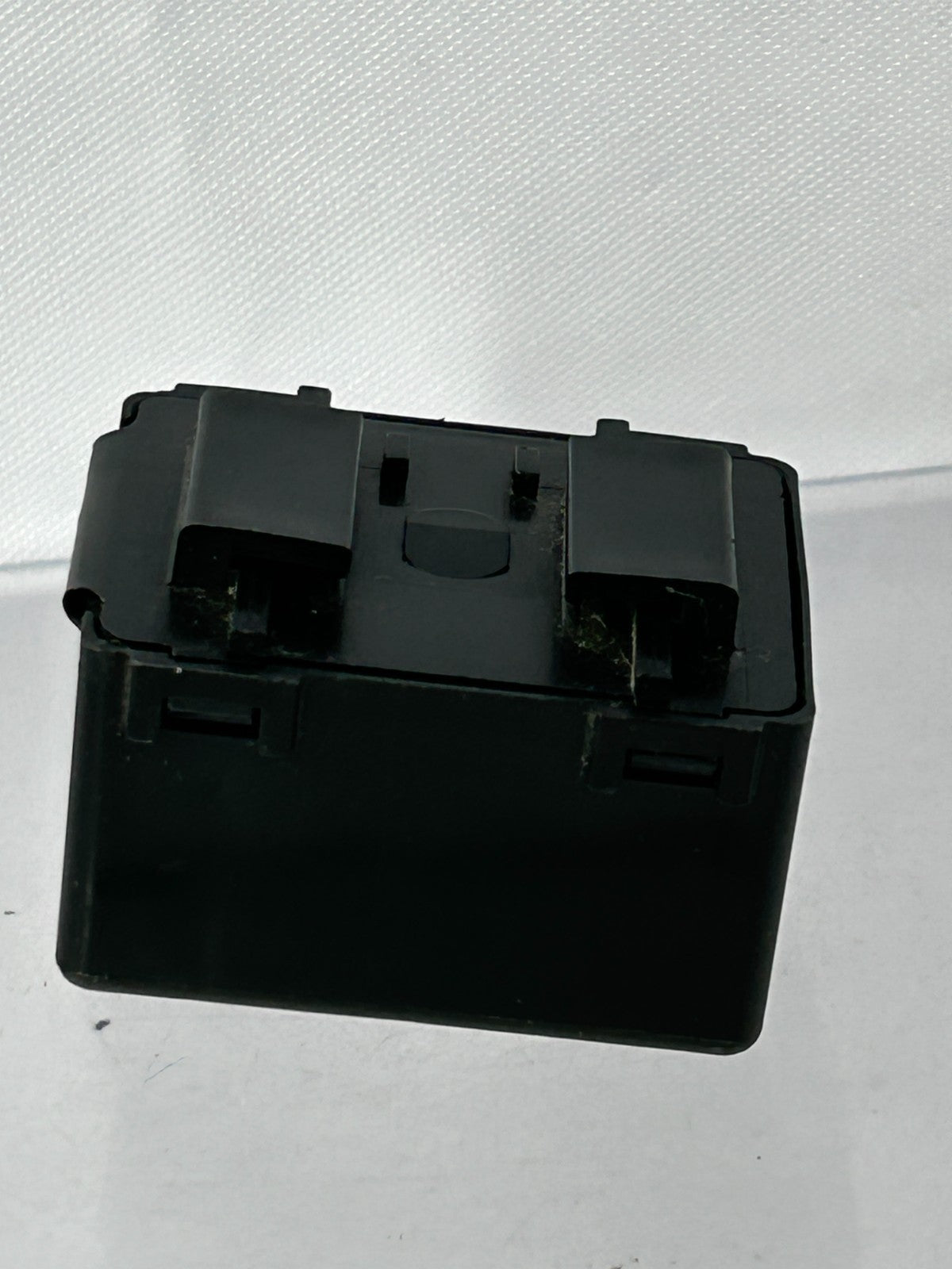 2000-2003 Lexus RX300 SKID Control Warning Buzzer Module Unit OEM 86652-51010
