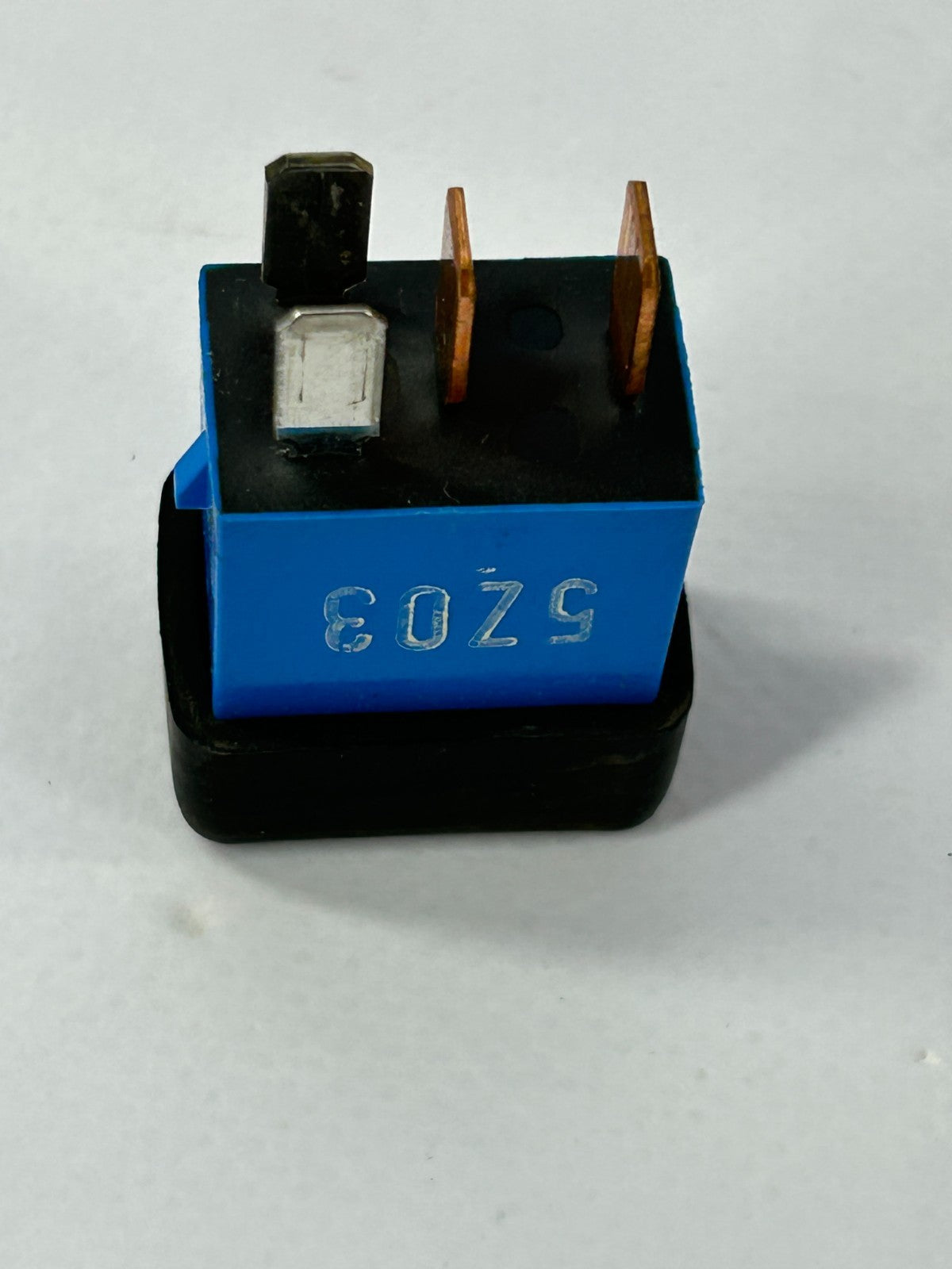 2005-09 Subaru Legacy Outback Heated Mirror Relay Mitsuba 07003A OEM 82501AG11B