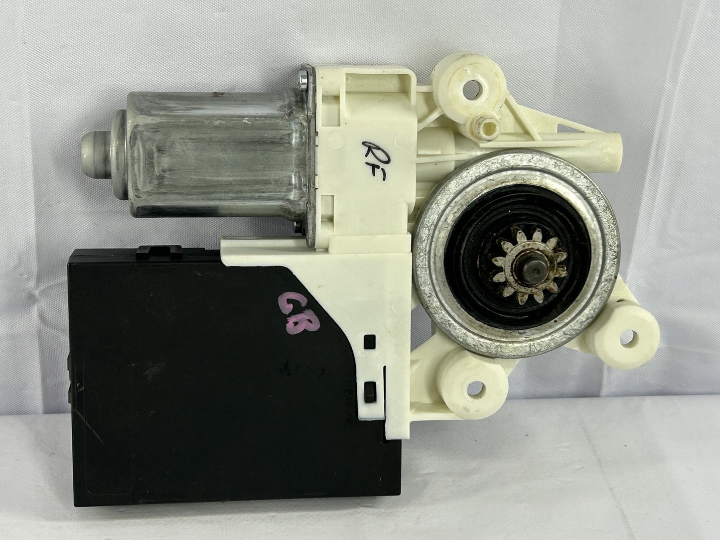 Volvo S40 V50 OEM Window Motor & Control Module Front Right 30739067AD