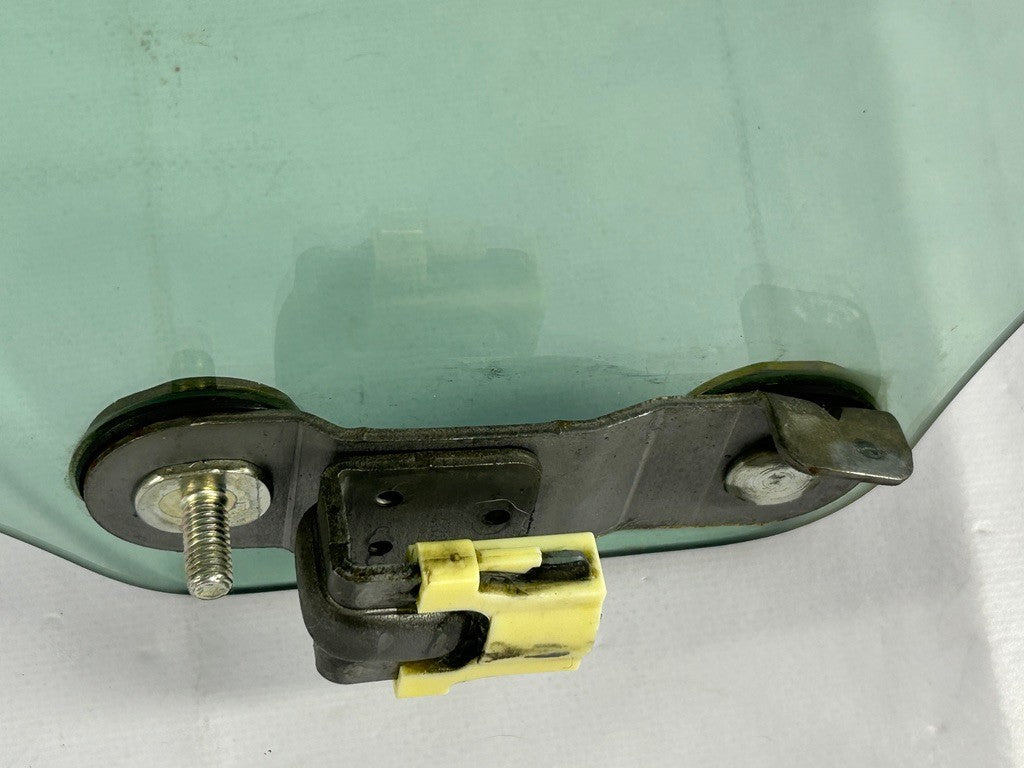 2005-2009 Subaru Outback Rear Left Driver Window Glass Door 62011AG03A