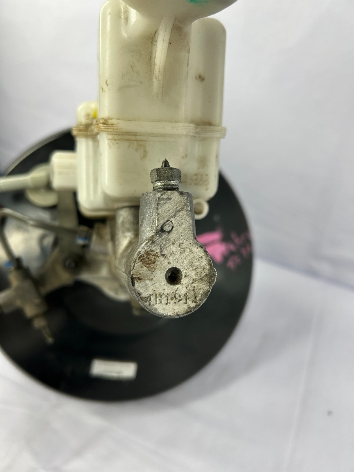 2003-2008 Toyota Matrix Power Brake Booster & Master Cylinder OEM 44610-02210