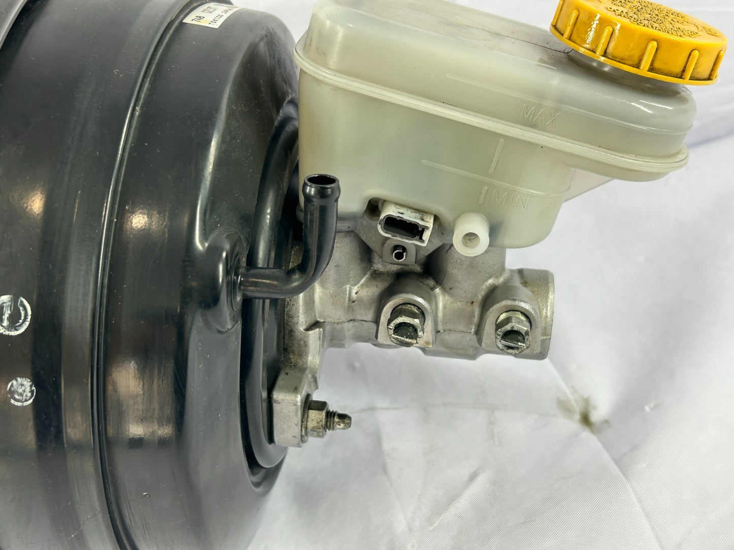 2015-2018 Subaru Forester Power Brake Booster with Master Cylinder OE 26402FJ111
