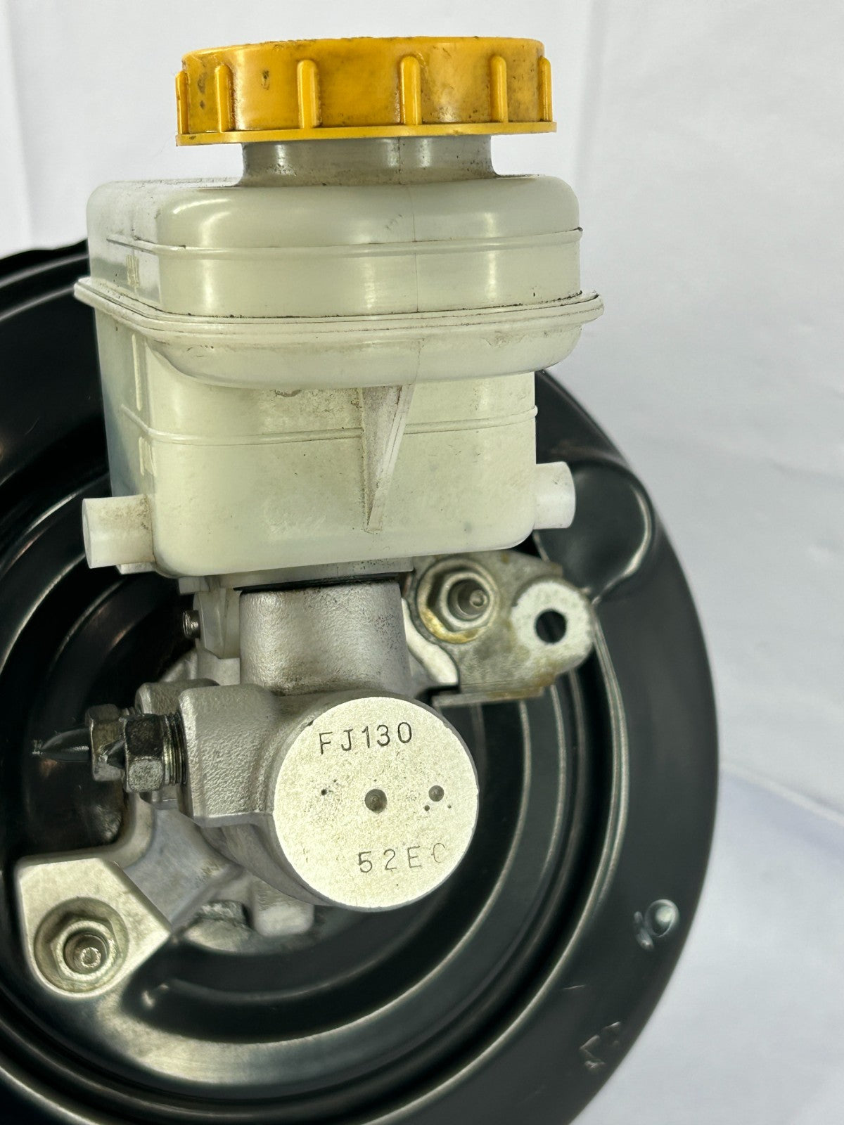 2015-2018 Subaru Forester Power Brake Booster Master Cylinder OEM 26402FJ110