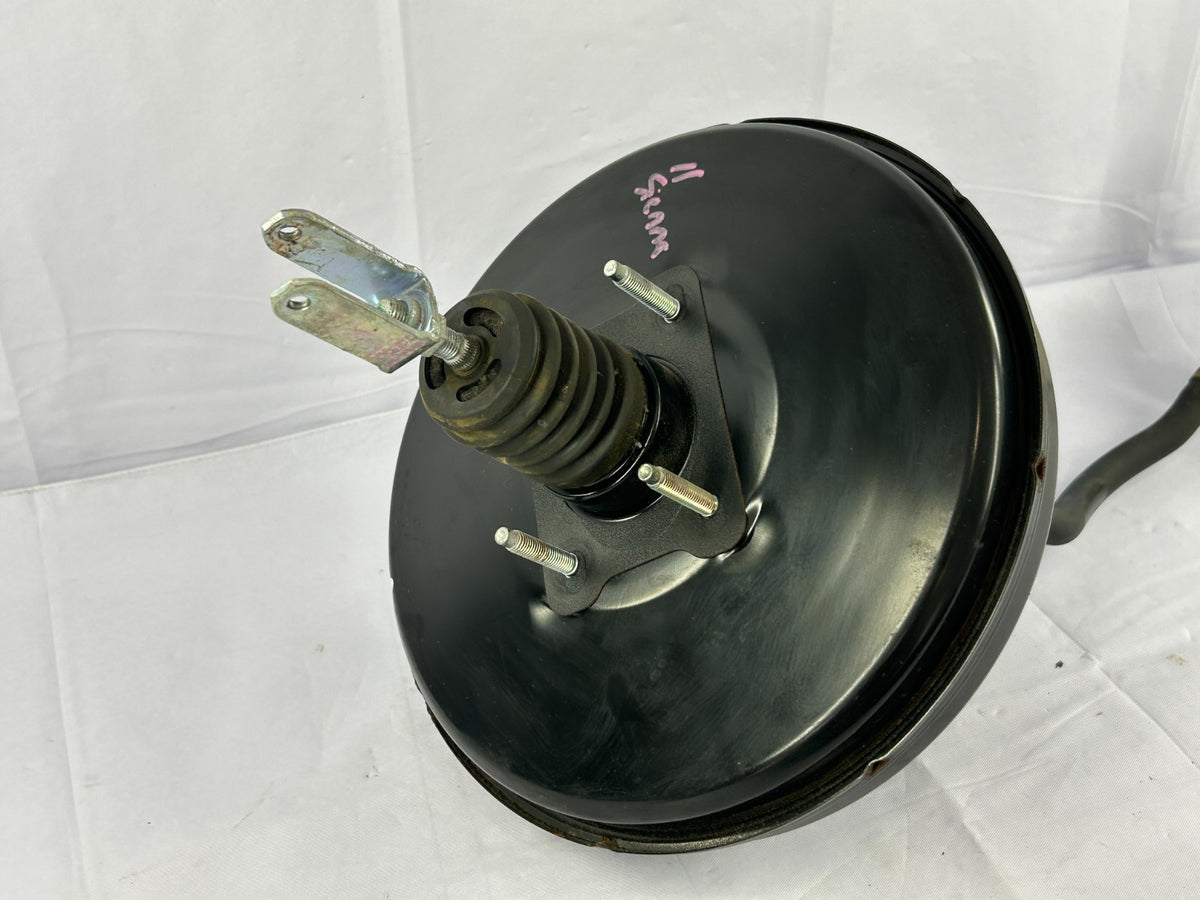 2011-2016 Toyota Sienna Power Brake Booster & Master Cylinder OEM 44610-08071