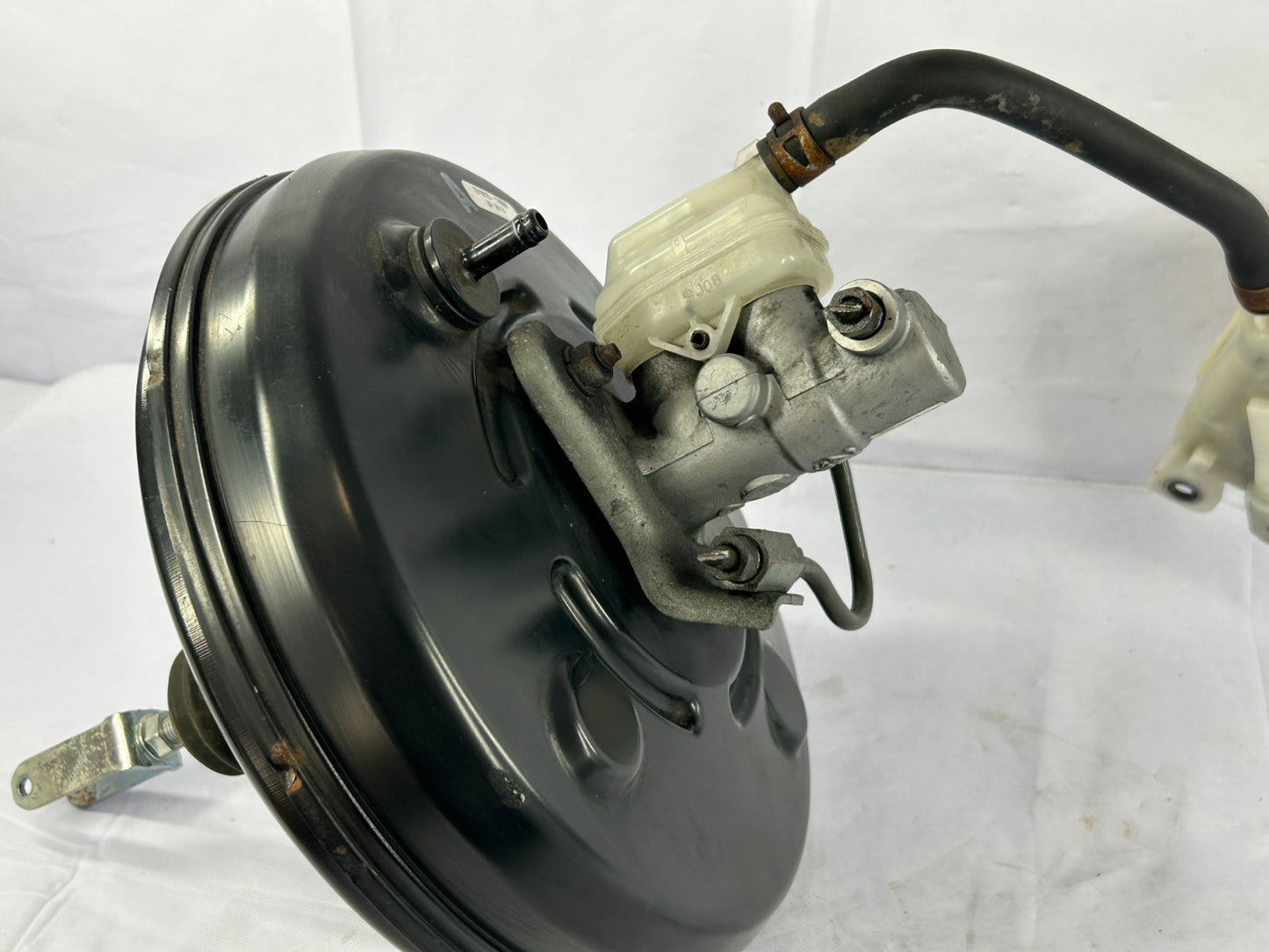 2011-2016 Toyota Sienna Power Brake Booster & Master Cylinder OEM 44610-08071