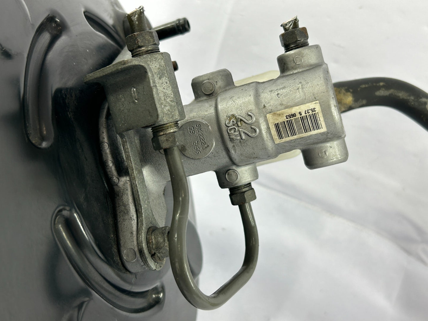 2011-2016 Toyota Sienna Power Brake Booster & Master Cylinder OEM 44610-08071