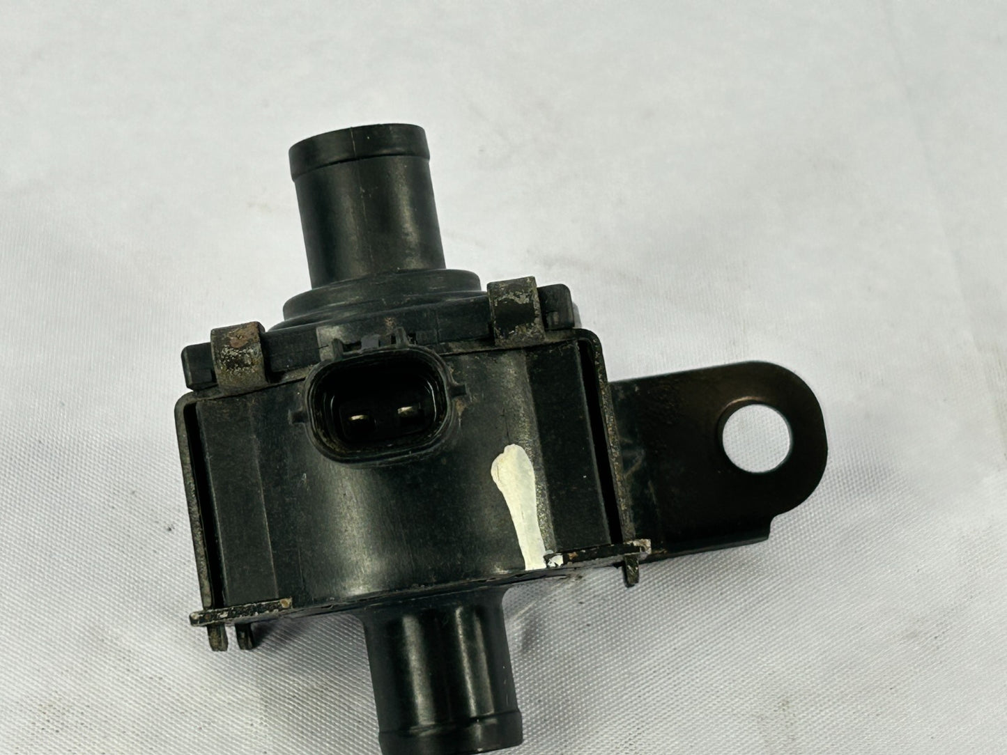 2003-2005 Subaru Baja Vapor Canister Purge Solenoid Valve OEM 42084FA120