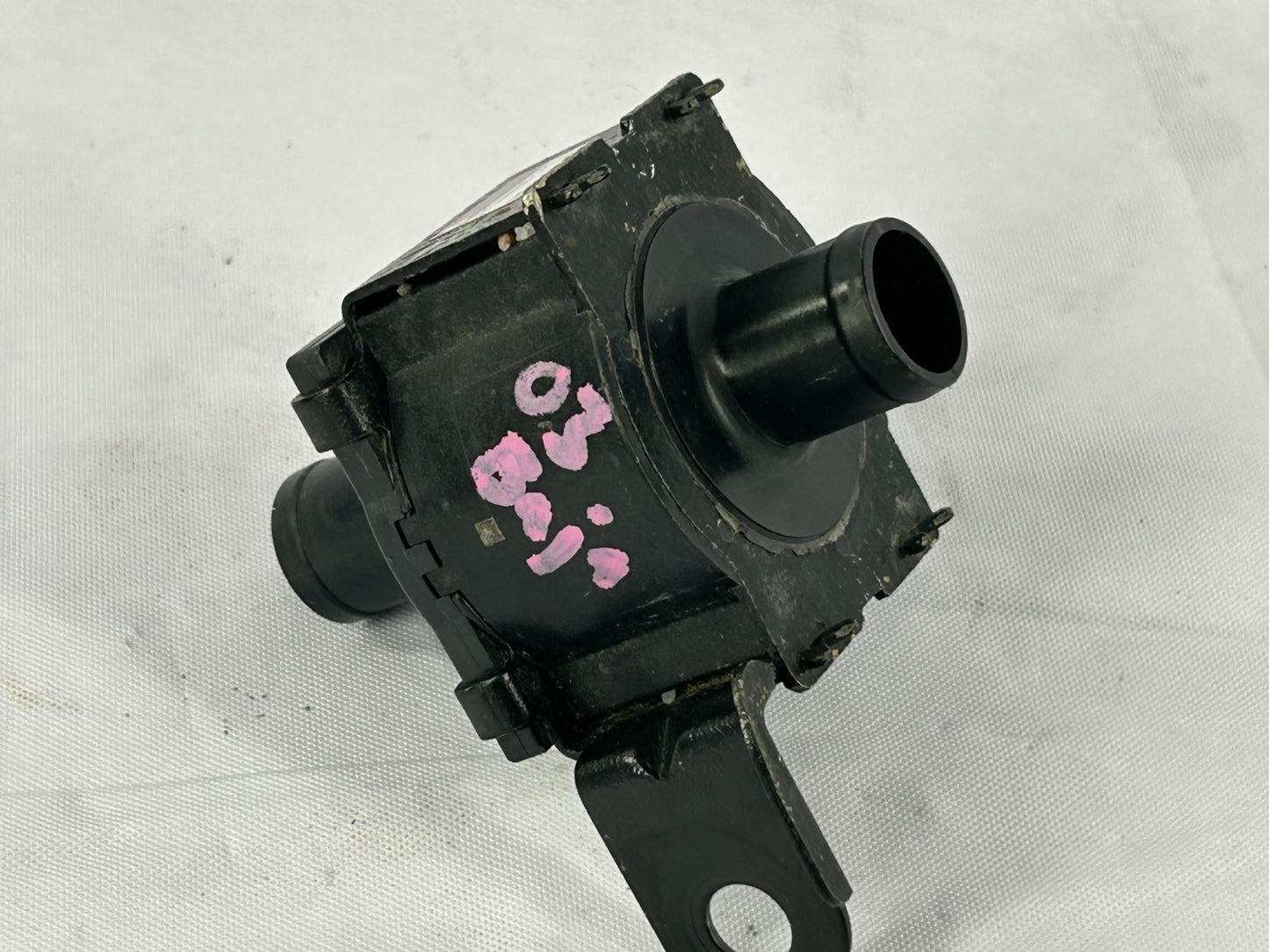 2003-2005 Subaru Baja Vapor Canister Purge Solenoid Valve OEM 42084FA120