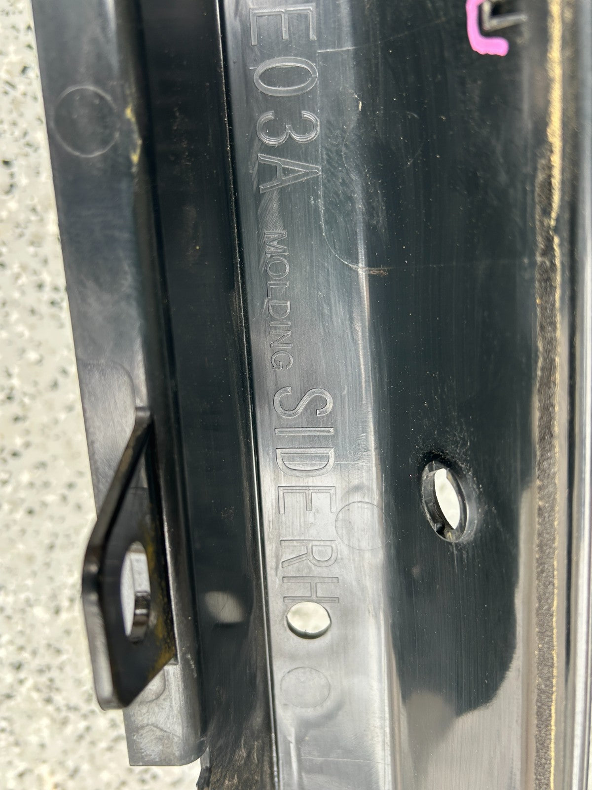 2003 - 2006 Subaru Baja Right Passenger Side Lower Molding Trim OEM 91046AE03A