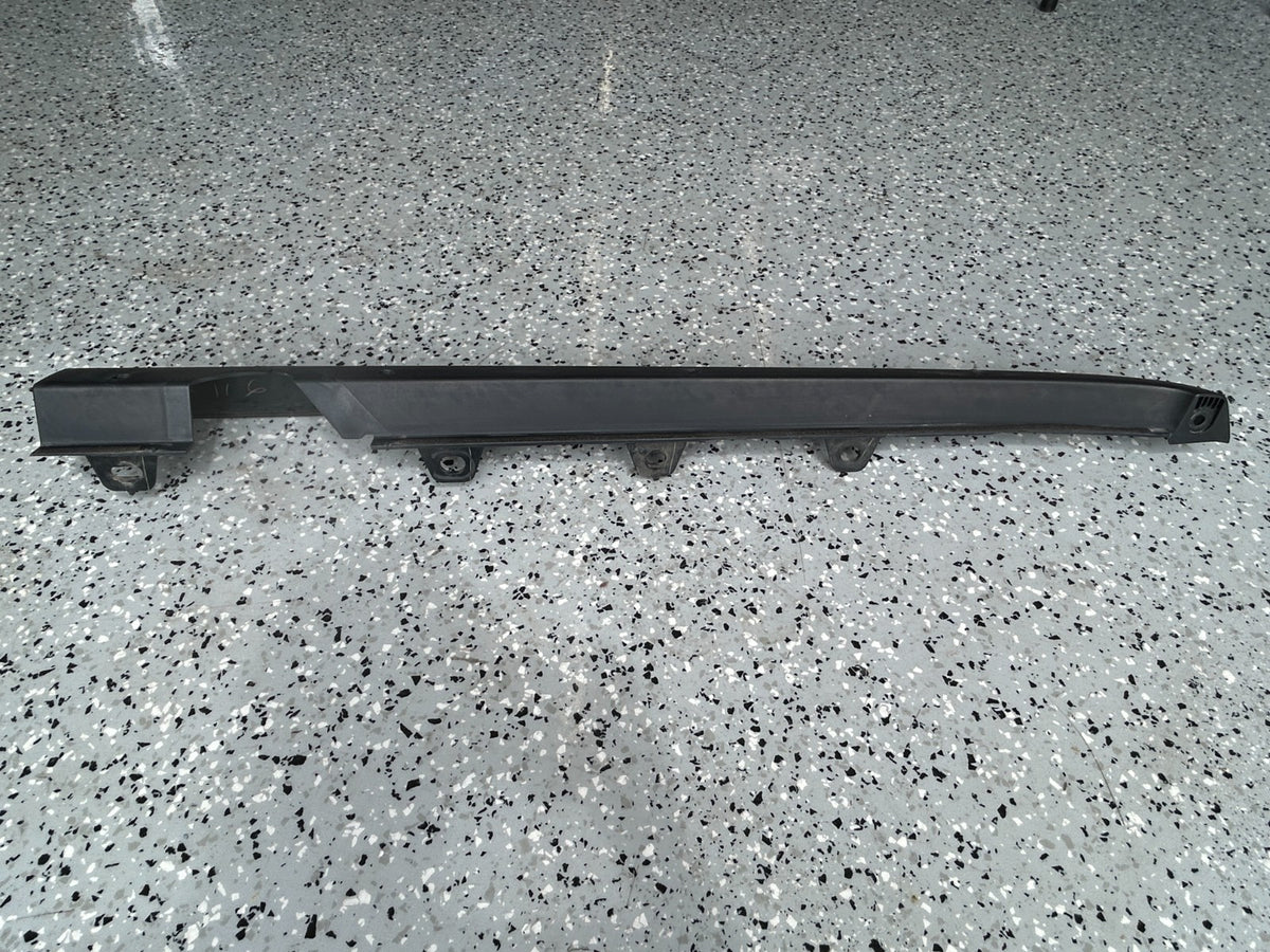 2003 - 2006 Subaru Baja Right Passenger Side Lower Molding Trim OEM 91046AE03A