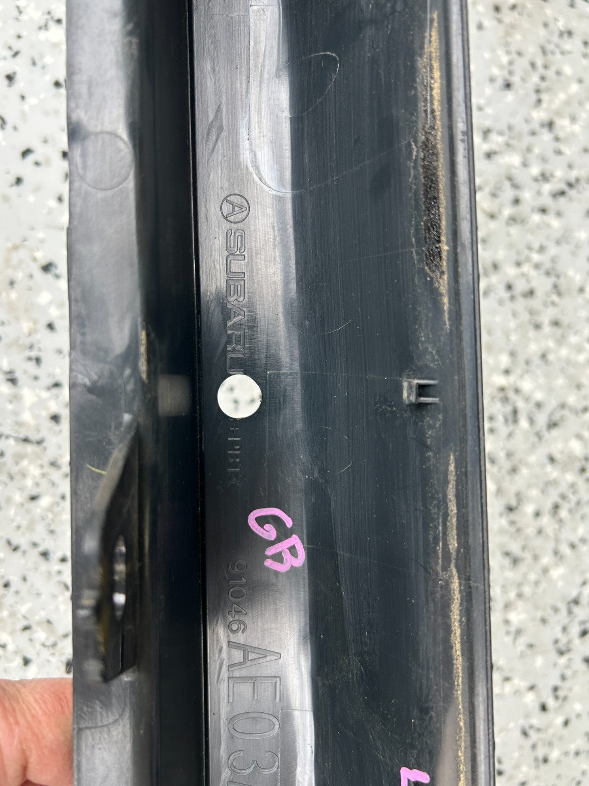 2003 - 2006 Subaru Baja Right Passenger Side Lower Molding Trim OEM 91046AE03A