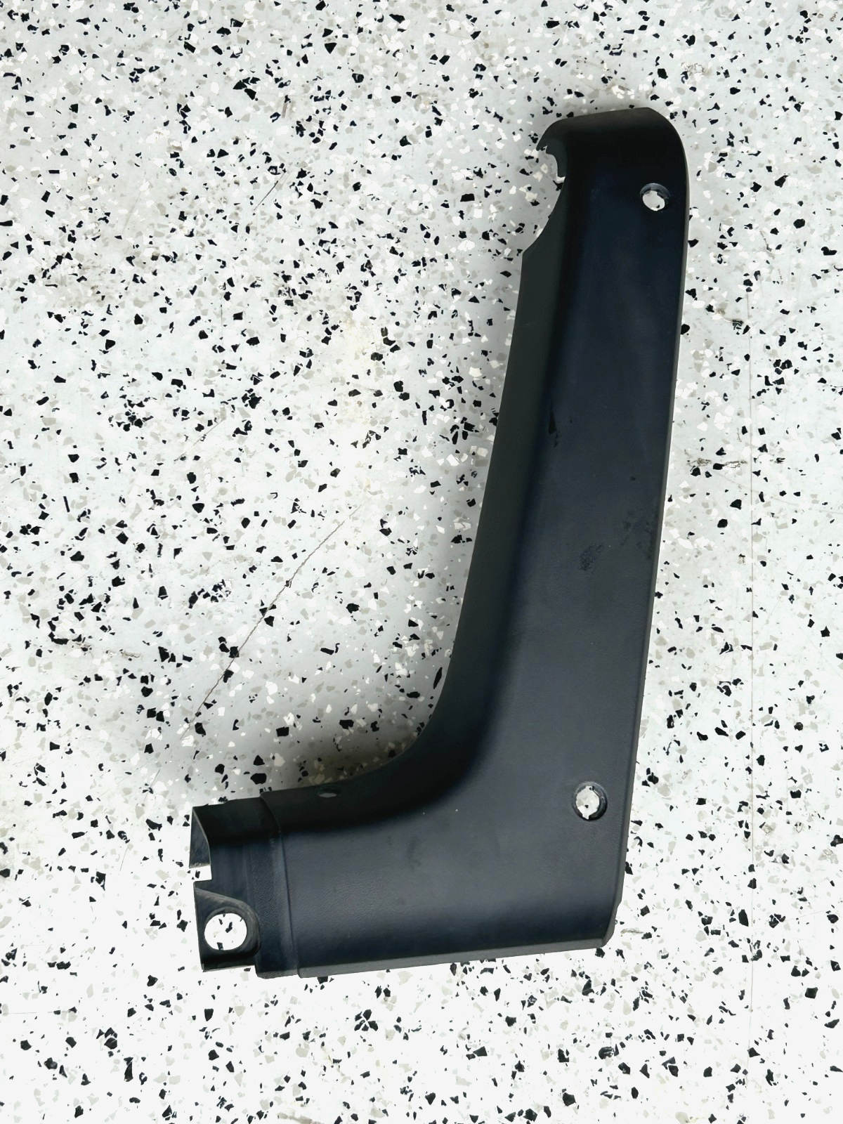 2003-2006 Subaru Baja Right Passenger Side C Pillar Trim Molding OEM 91046AE01A