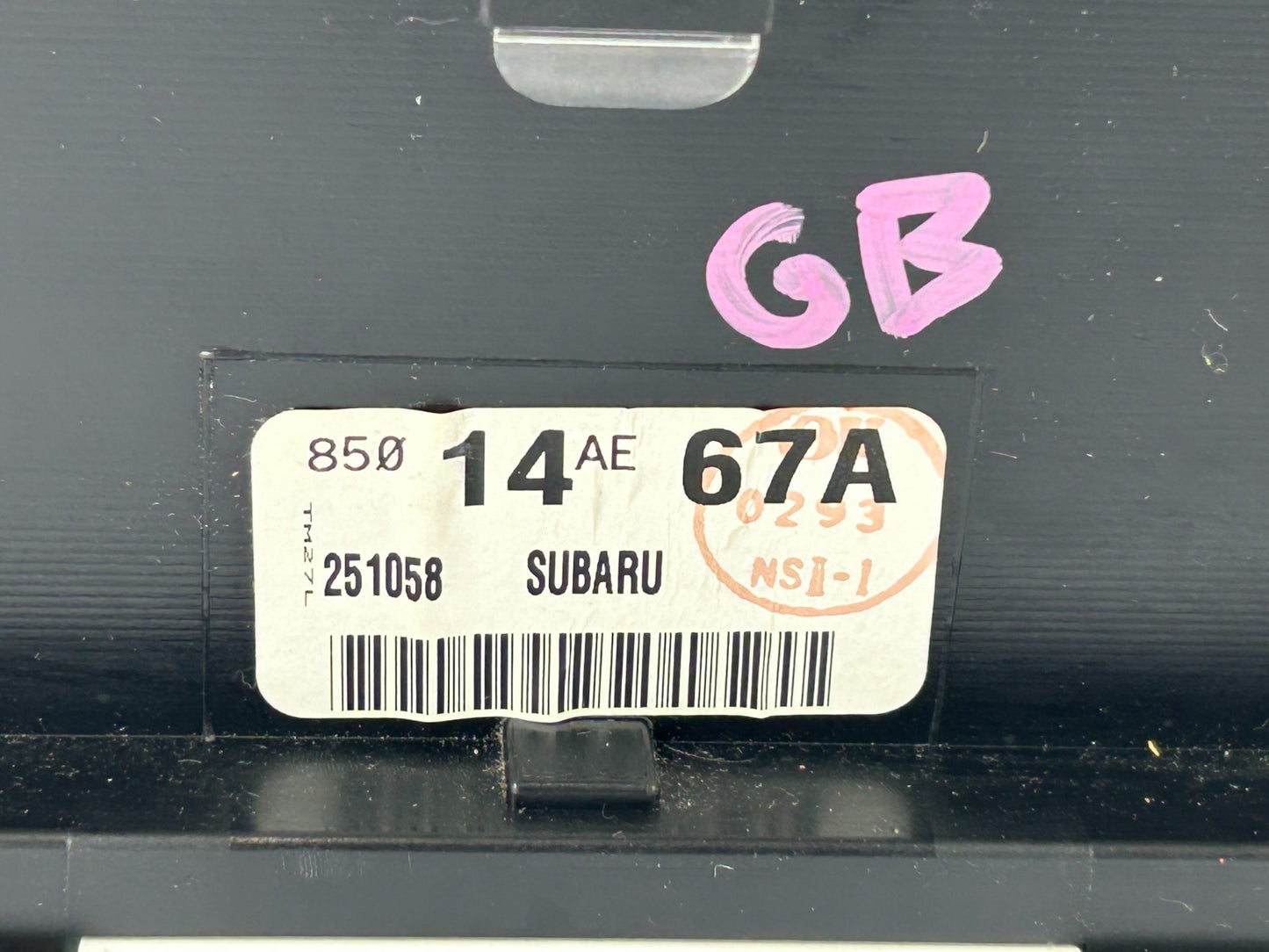 2003 Subaru Baja Speedometer Instrument Gauge Cluster 216K Miles OEM 85014AE57A