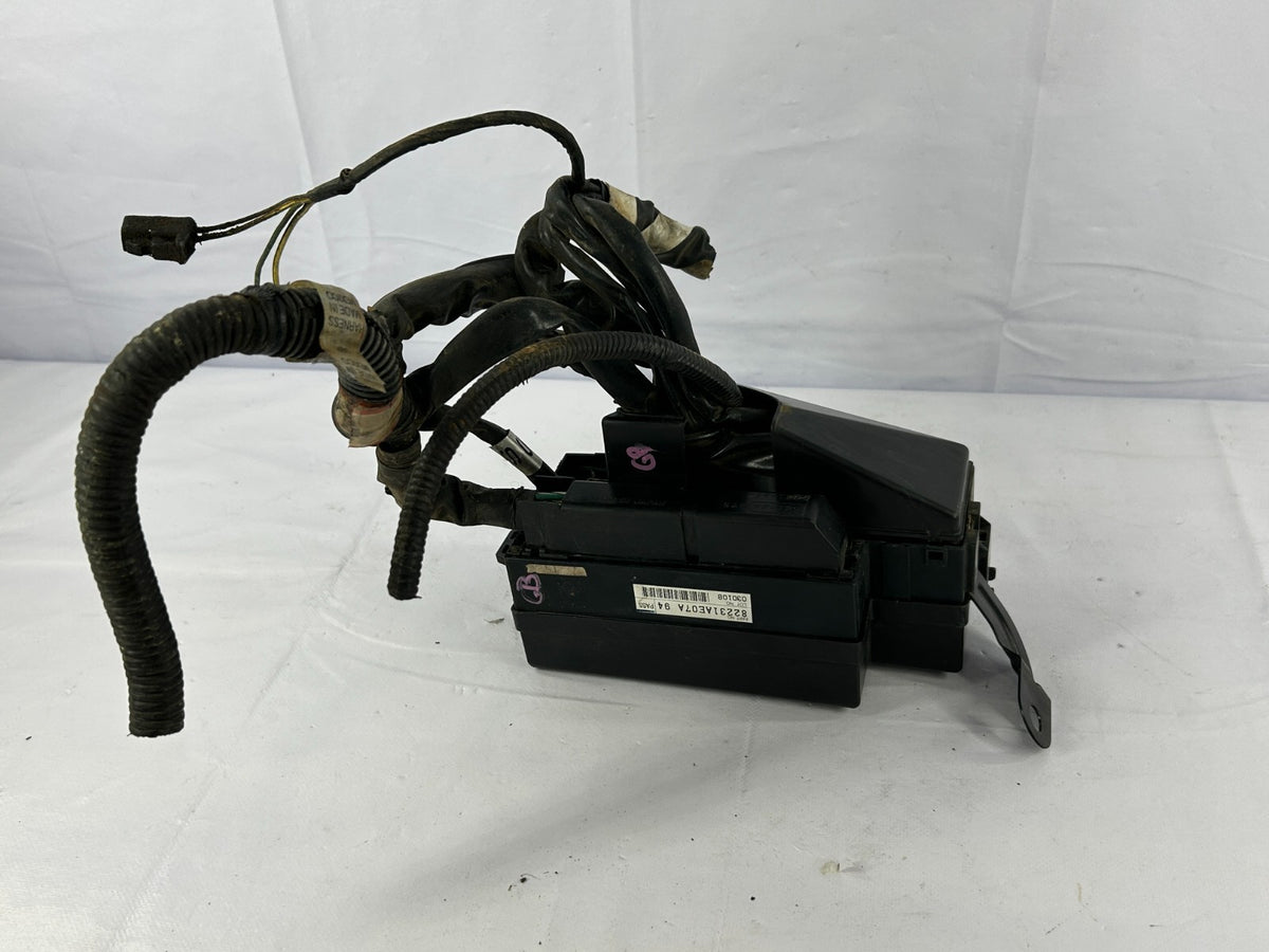 2003-2005 Subaru Baja Engine Compartment Fuse Box Relay Junction OEM 82231AE07A