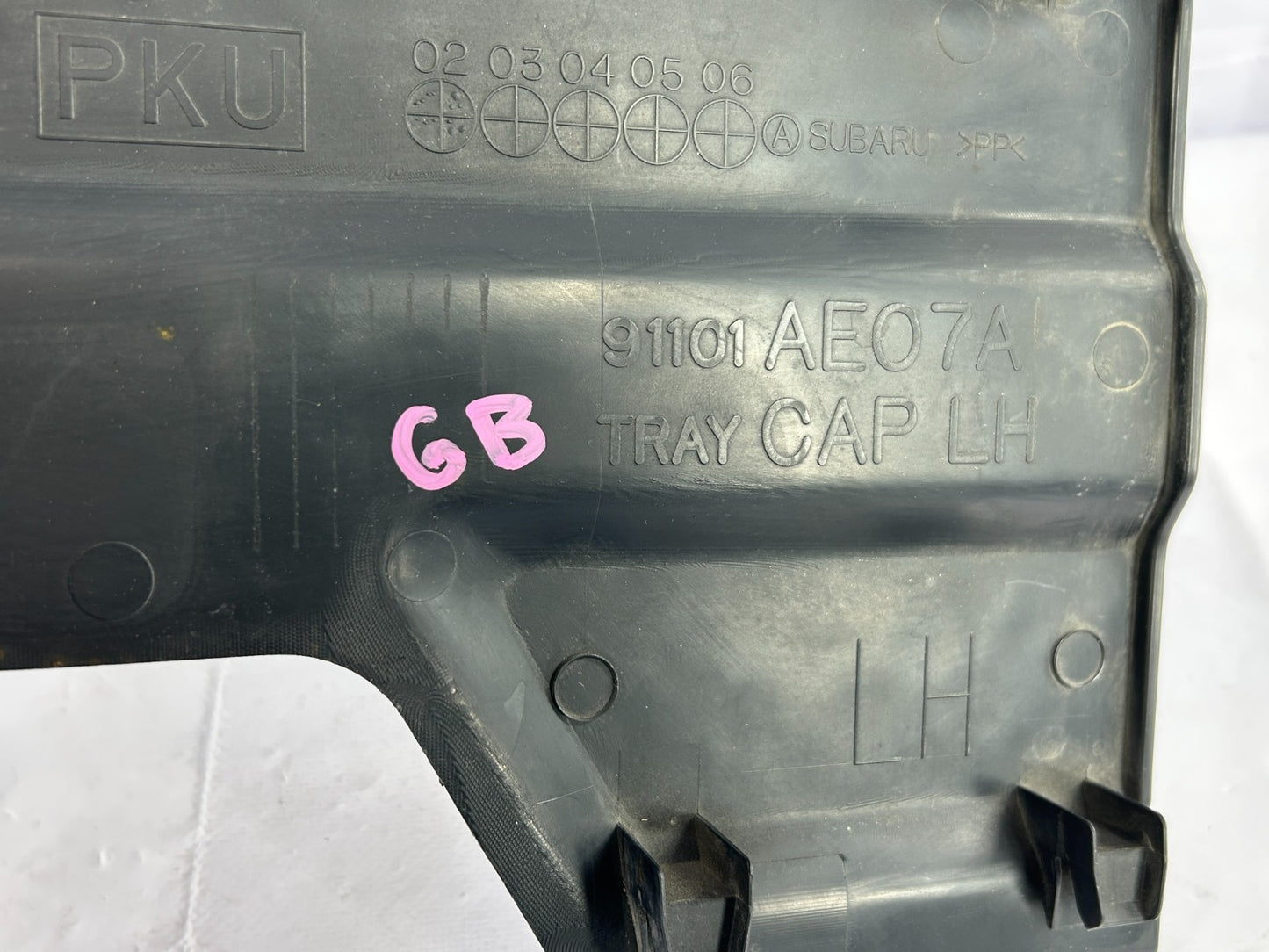 2003-2006 Subaru Baja Left Driver Side Luggage Tray Cap Cover OEM 91101AE07A