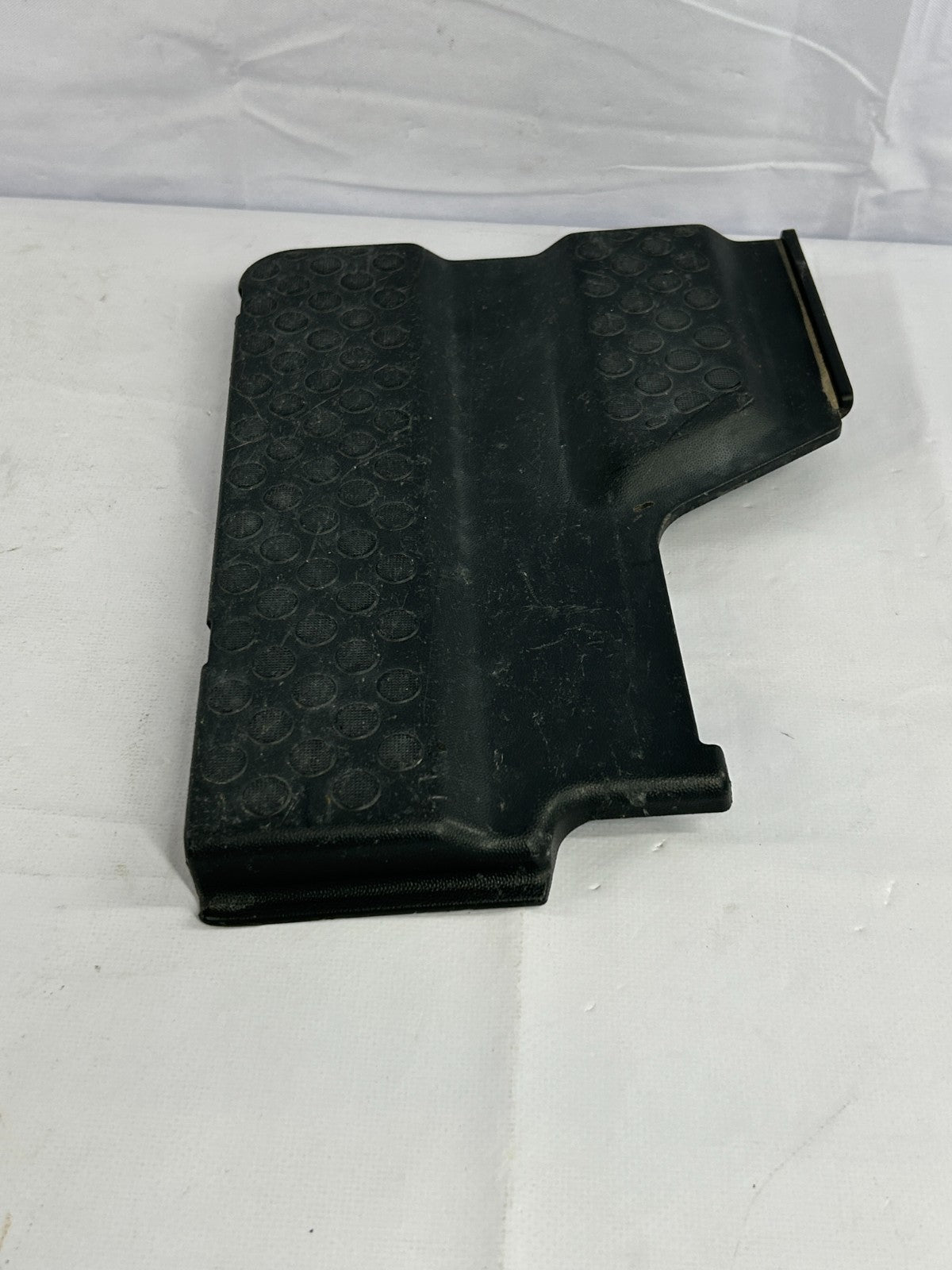 2003-2006 Subaru Baja Rear Right Passenger Side Luggage Tray Cap OEM 91101AE06A