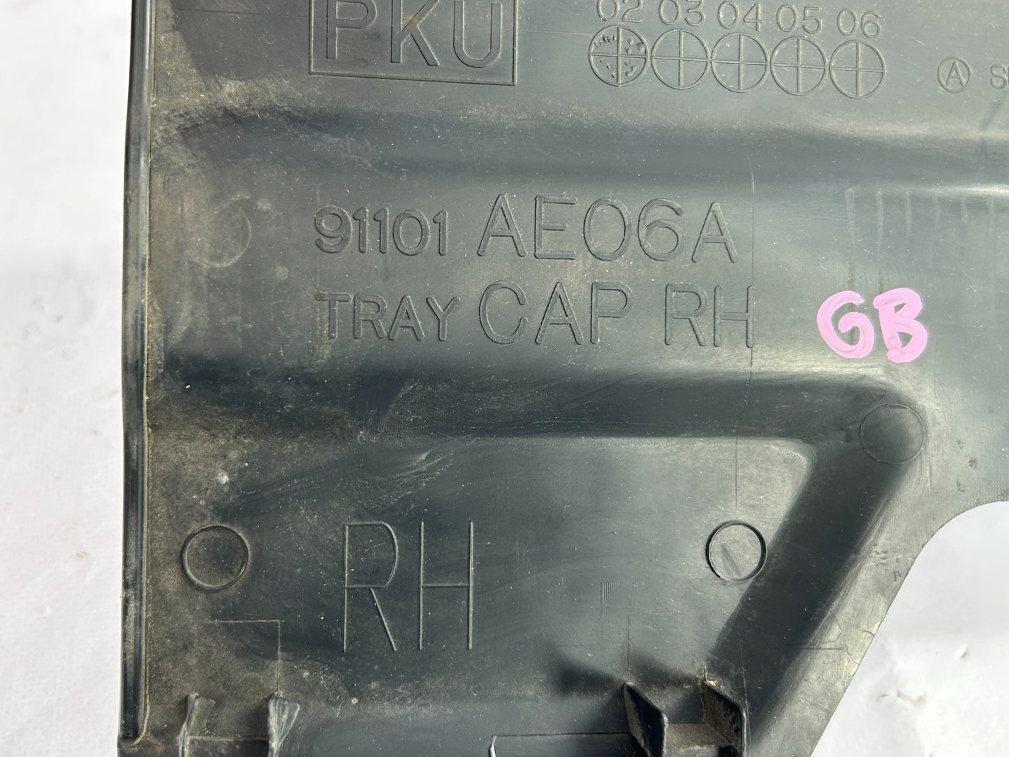 2003-2006 Subaru Baja Rear Right Passenger Side Luggage Tray Cap OEM 91101AE06A