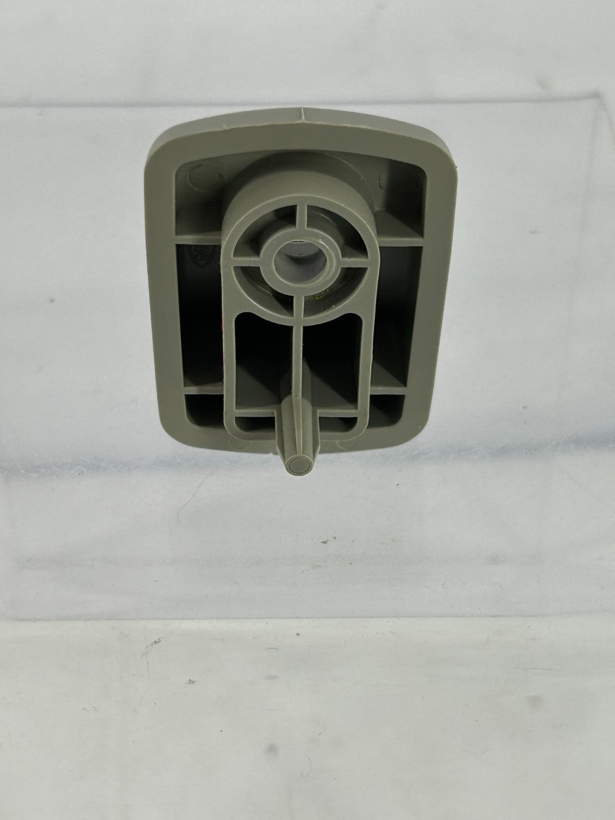 2003-2006 Subaru Baja Left or Right Side Sun Visor Retainer Clip Gray OEM