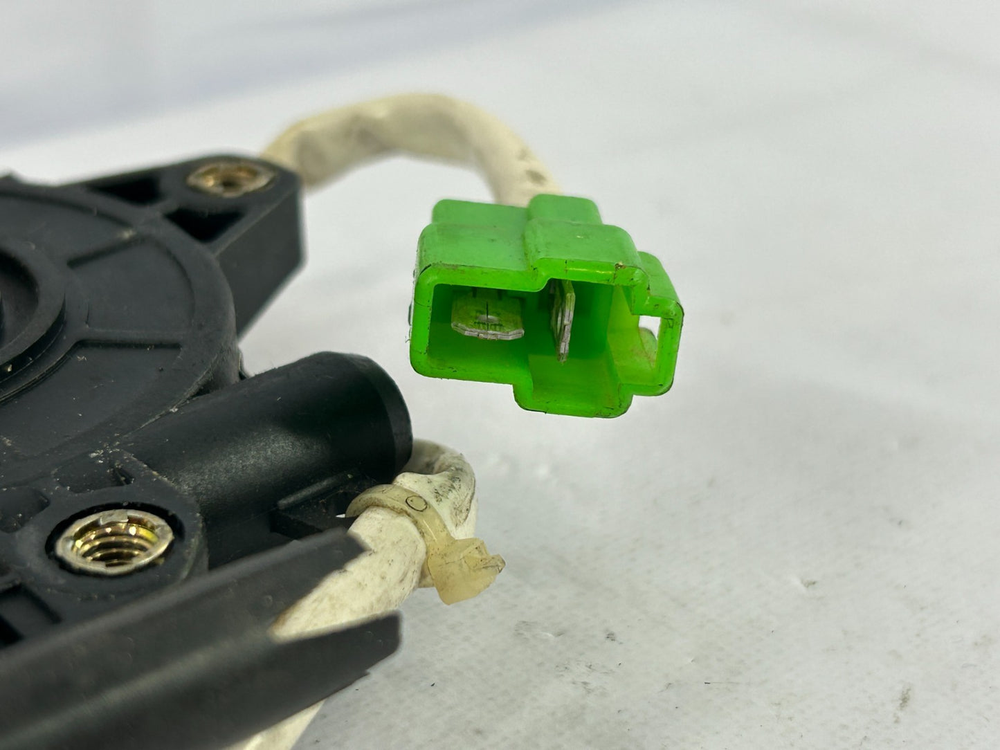 2000-2004 Subaru Outback Rear Left Side Window Regulator Motor OEM 62188AE01B