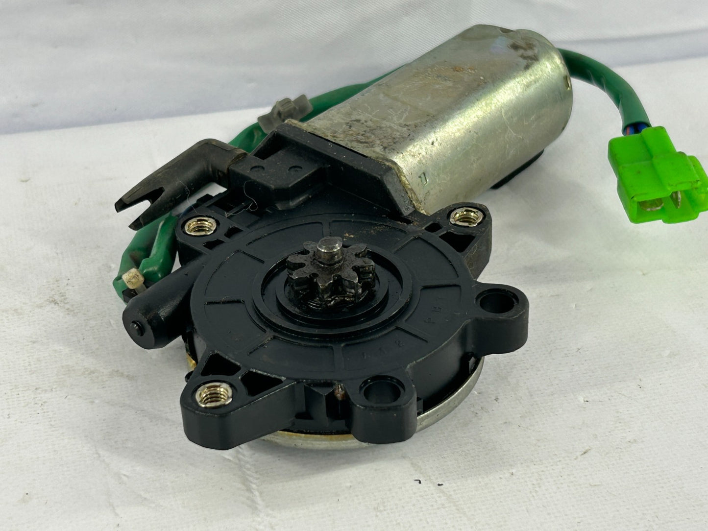 2000-2004 Subaru Outback Front Left Side Window Motor OEM 61188AE01B