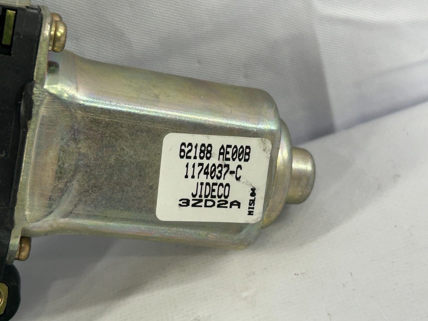 2000-2004 Subaru Outback Rear Right Side Window Regulator Motor OEM 62188AE00B